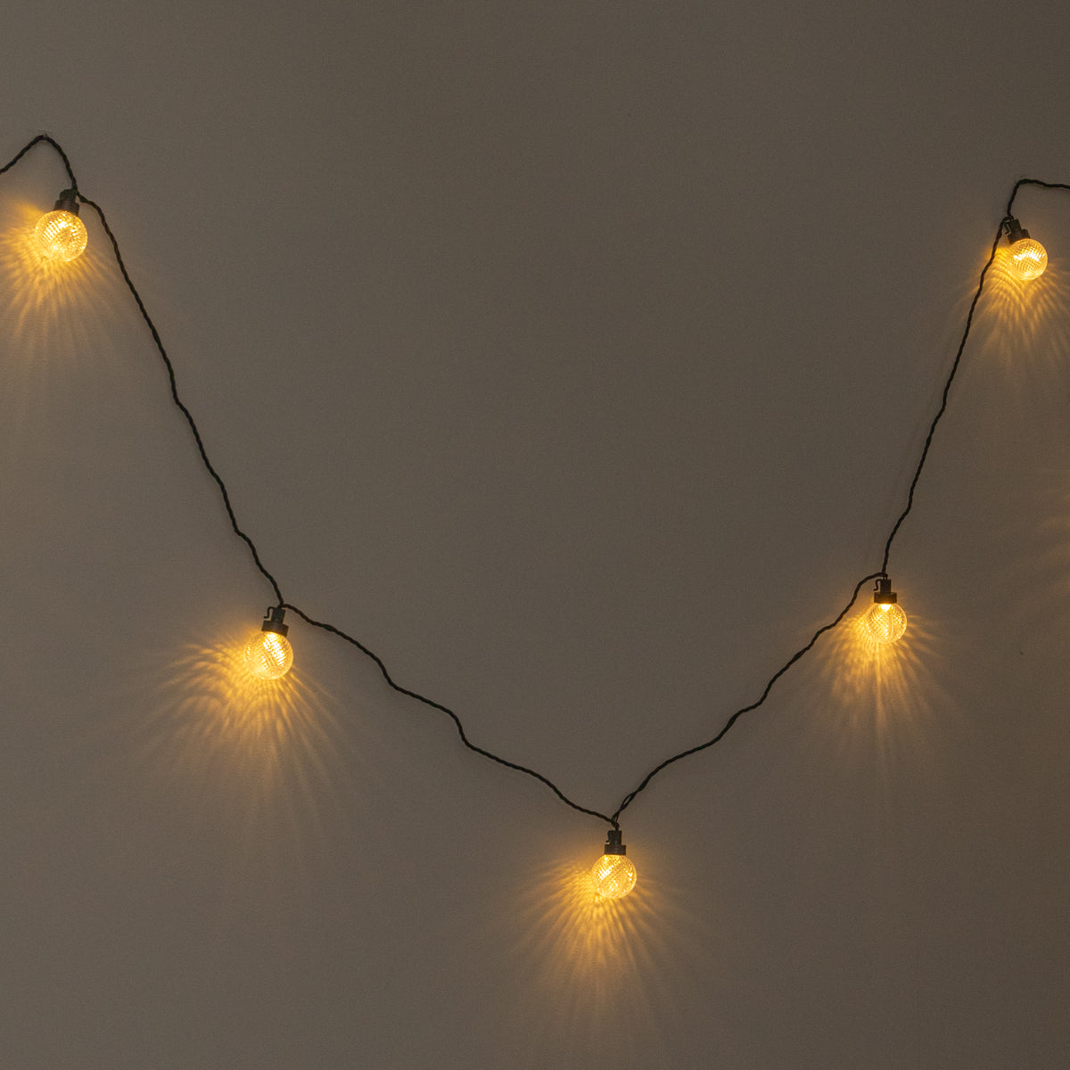 9.5m Connectable Christmas Globe Lights with Warm White & Multi-Coloured LEDs