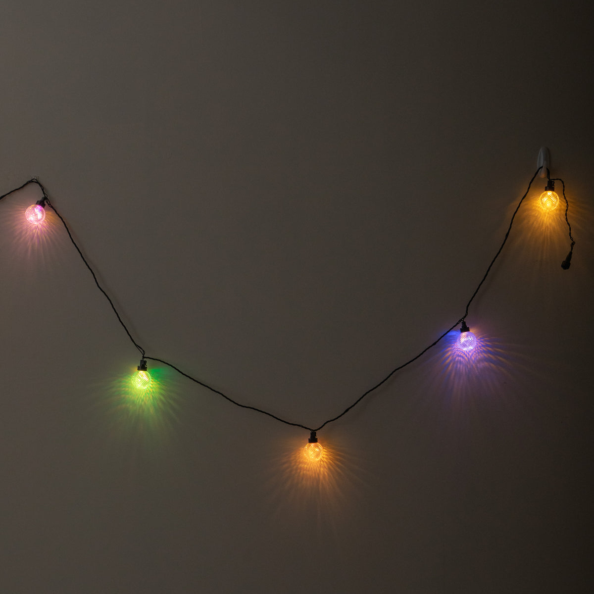 9.5m Connectable Christmas Globe Lights with Warm White & Multi-Coloured LEDs