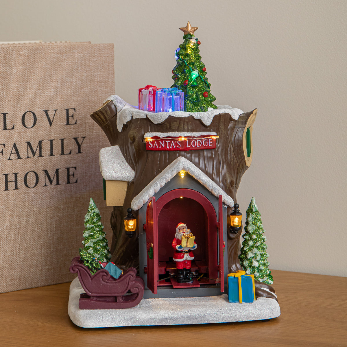 25cm Dual Powered Santa’s Lodge Light Up Christmas Village Scene