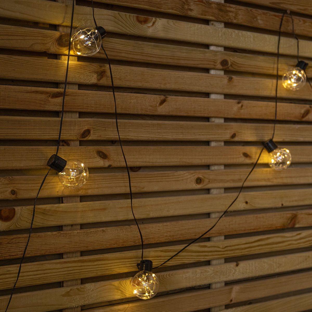 9.5m 100 LED Christmas Ball String Lights in Warm White