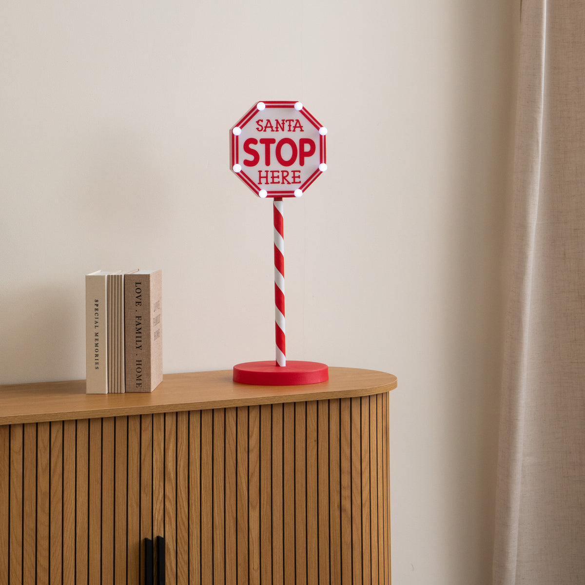 57cm Santa Stop Here Light Up Christmas Sign with 8 White LEDs