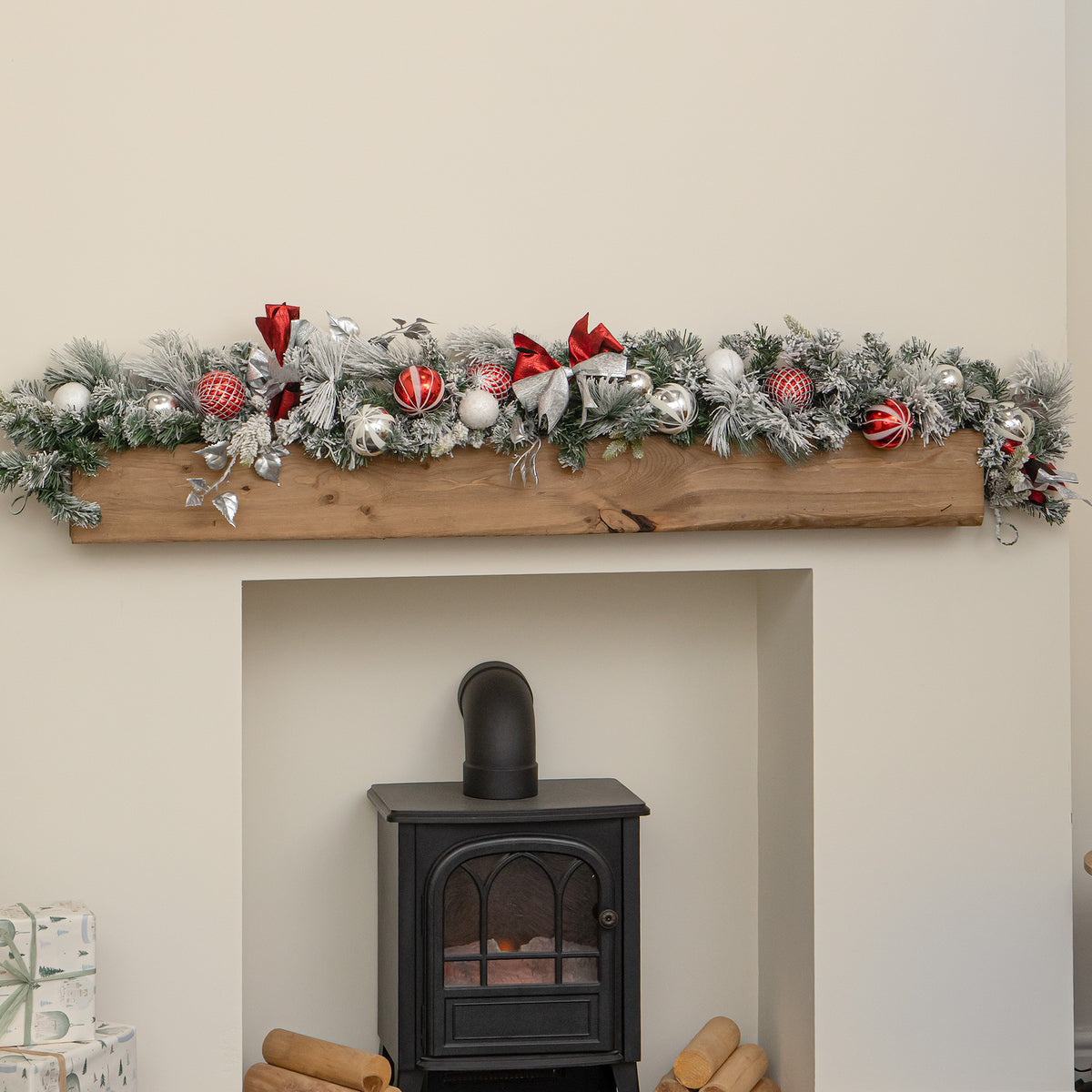 1.8m (6ft) Lapland Snow Flocked Dressed Christmas Garland