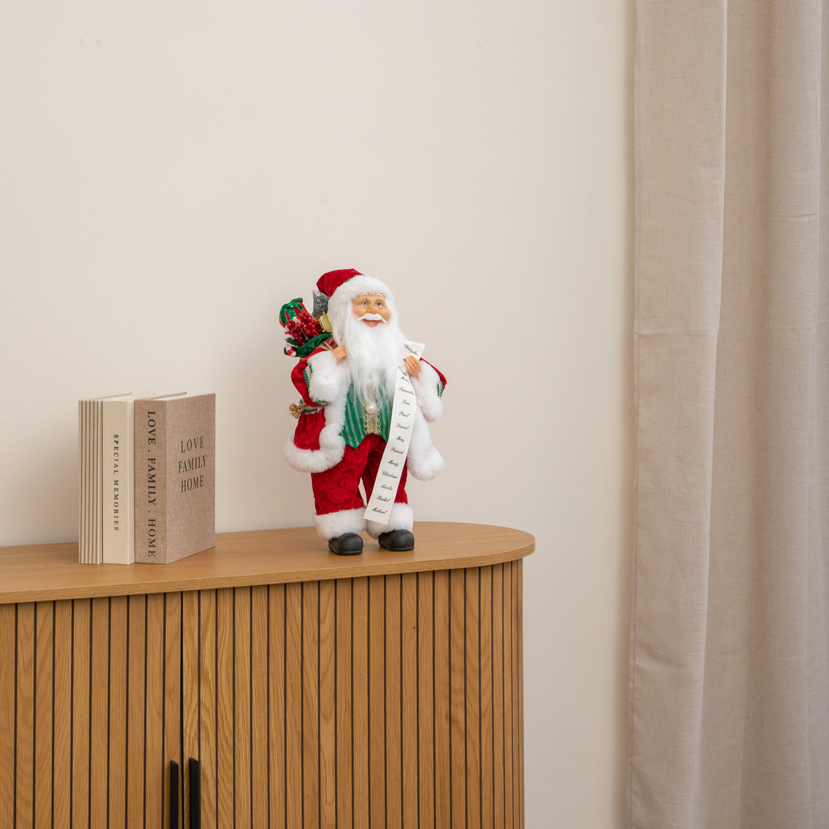 40m Standing Santa Claus Christmas Decoration with Gift Sack