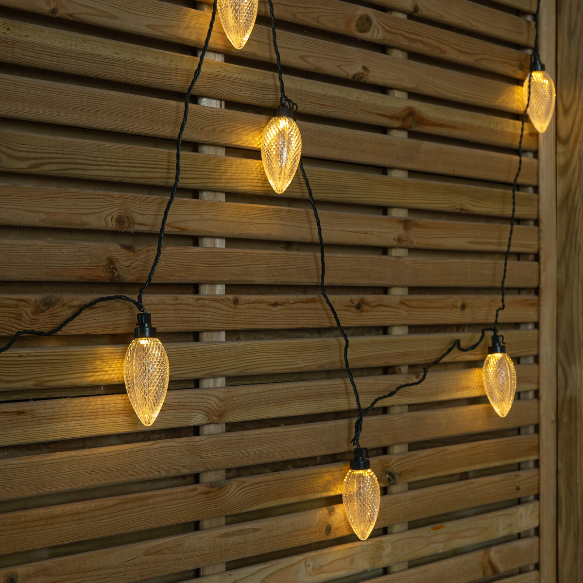 Set of 20 Pine Cone Christmas String Lights with 80 Warm White LEDs