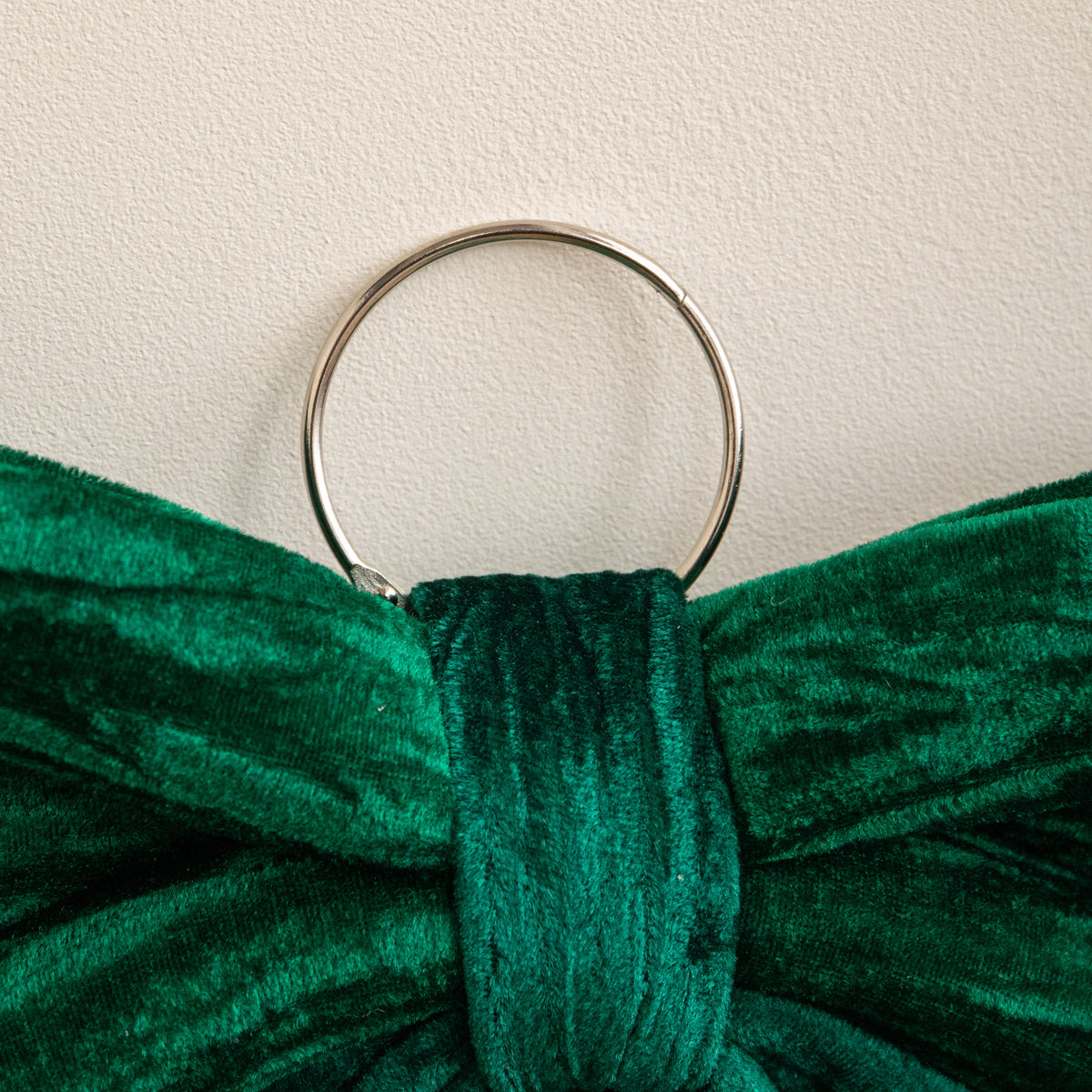 44cm x 45cm Emerald Green Velvet Christmas Bow