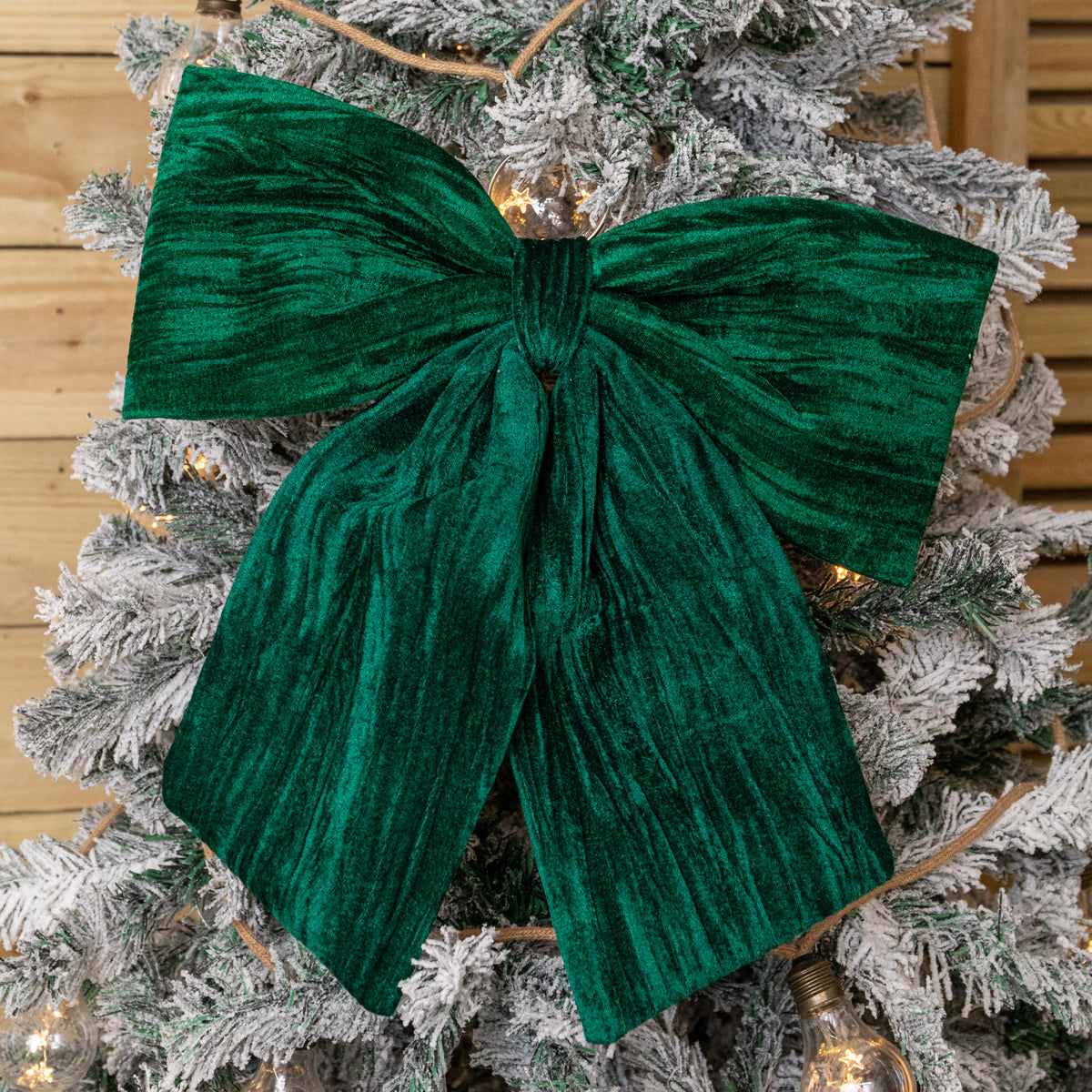 44cm x 45cm Emerald Green Velvet Christmas Bow
