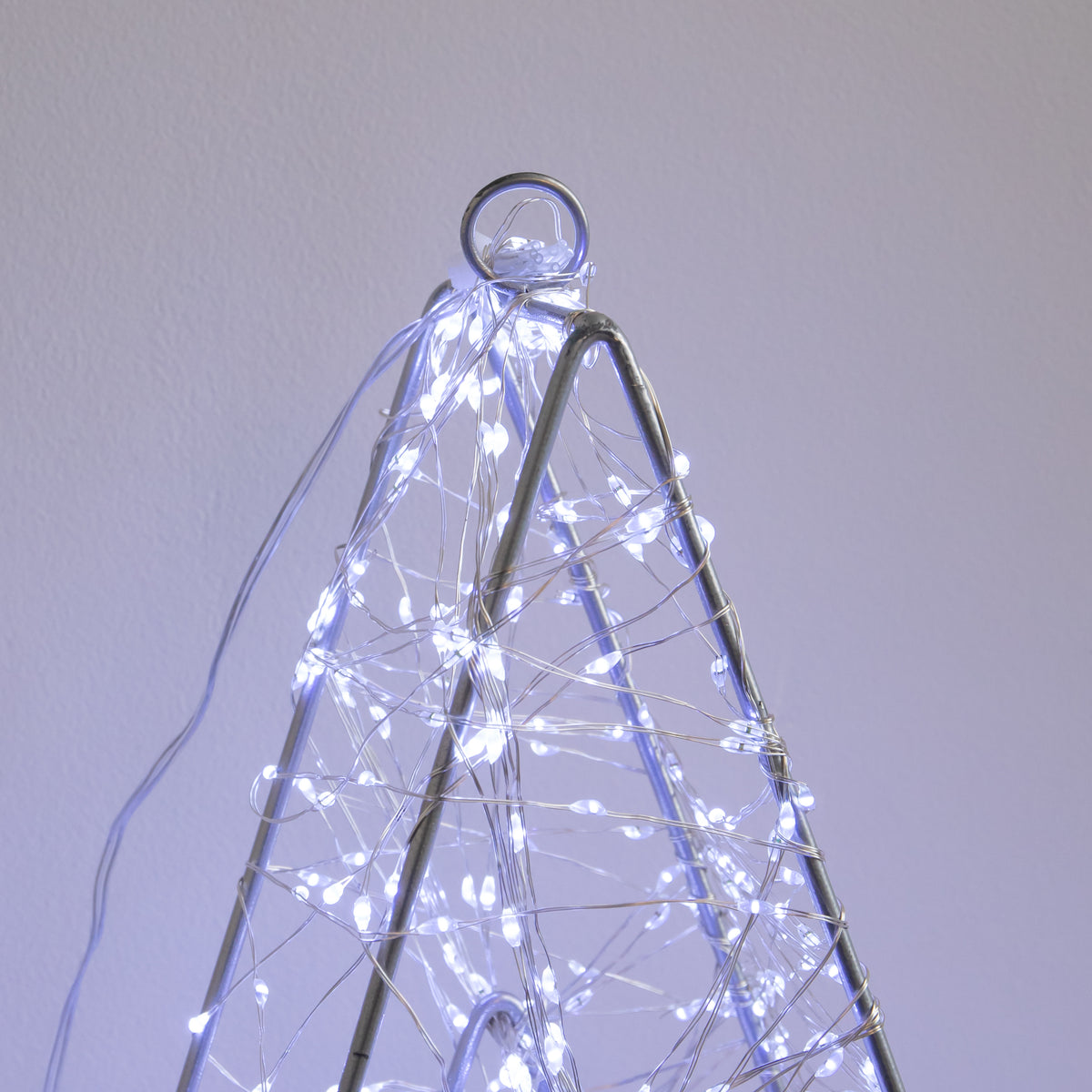 58cm Light up Silver Galaxy Star Christmas Decoration with Cool White LEDs