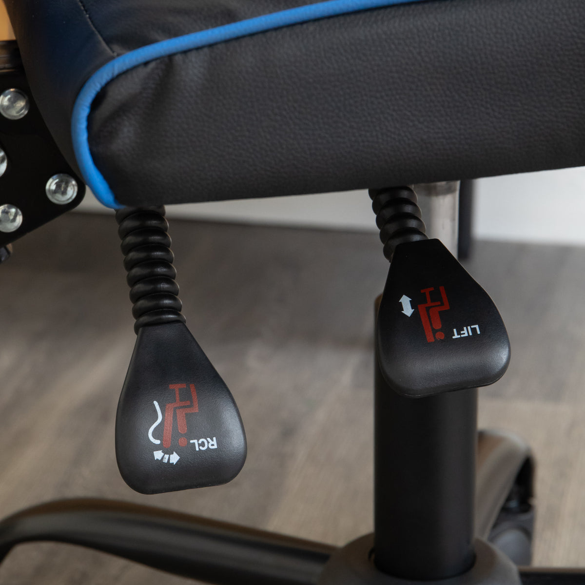 Ergonomic Gaming Chair with Footrest and Removable Pillows in Blue