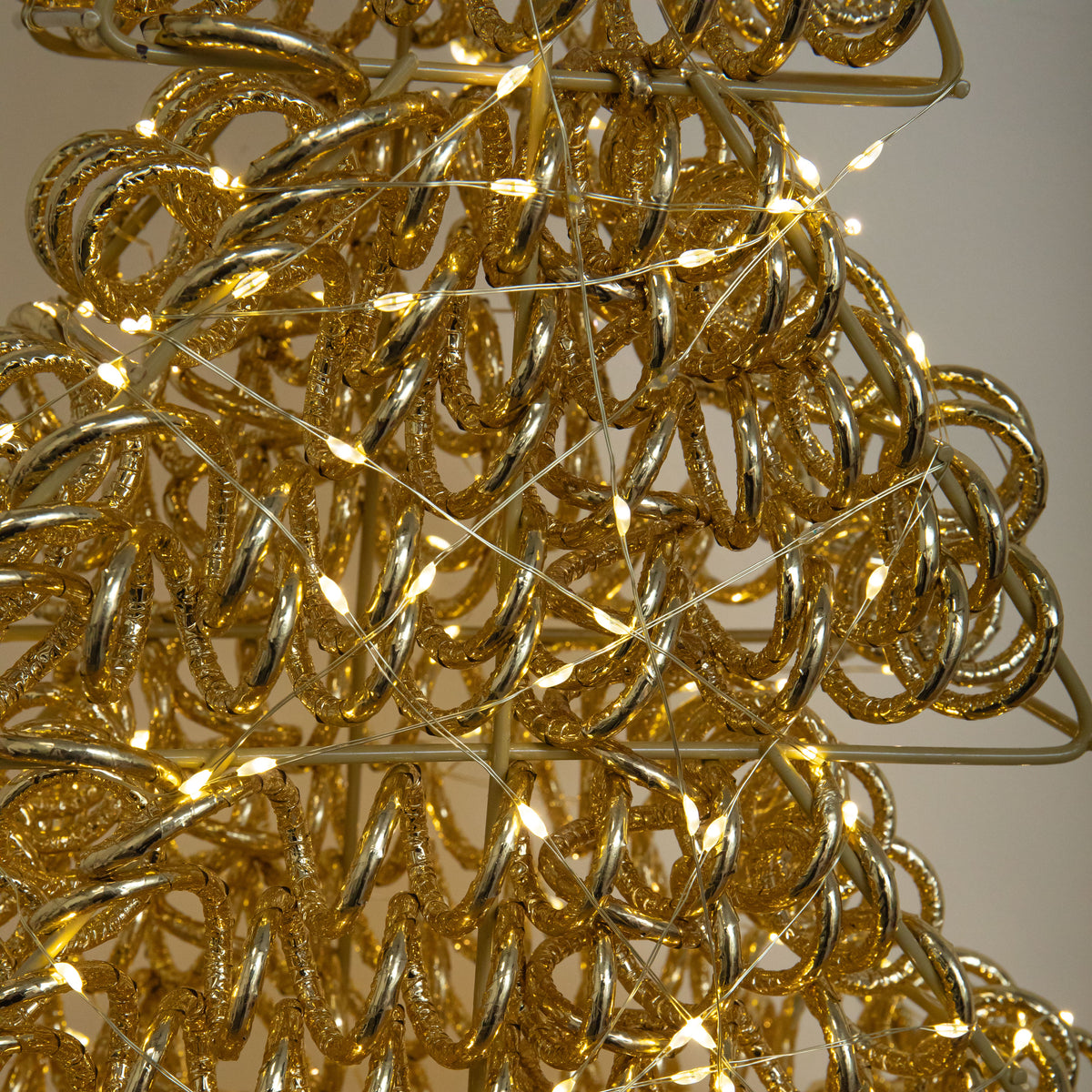 60cm Light up Gold Twirl Christmas Tree with 400 Warm White LEDs