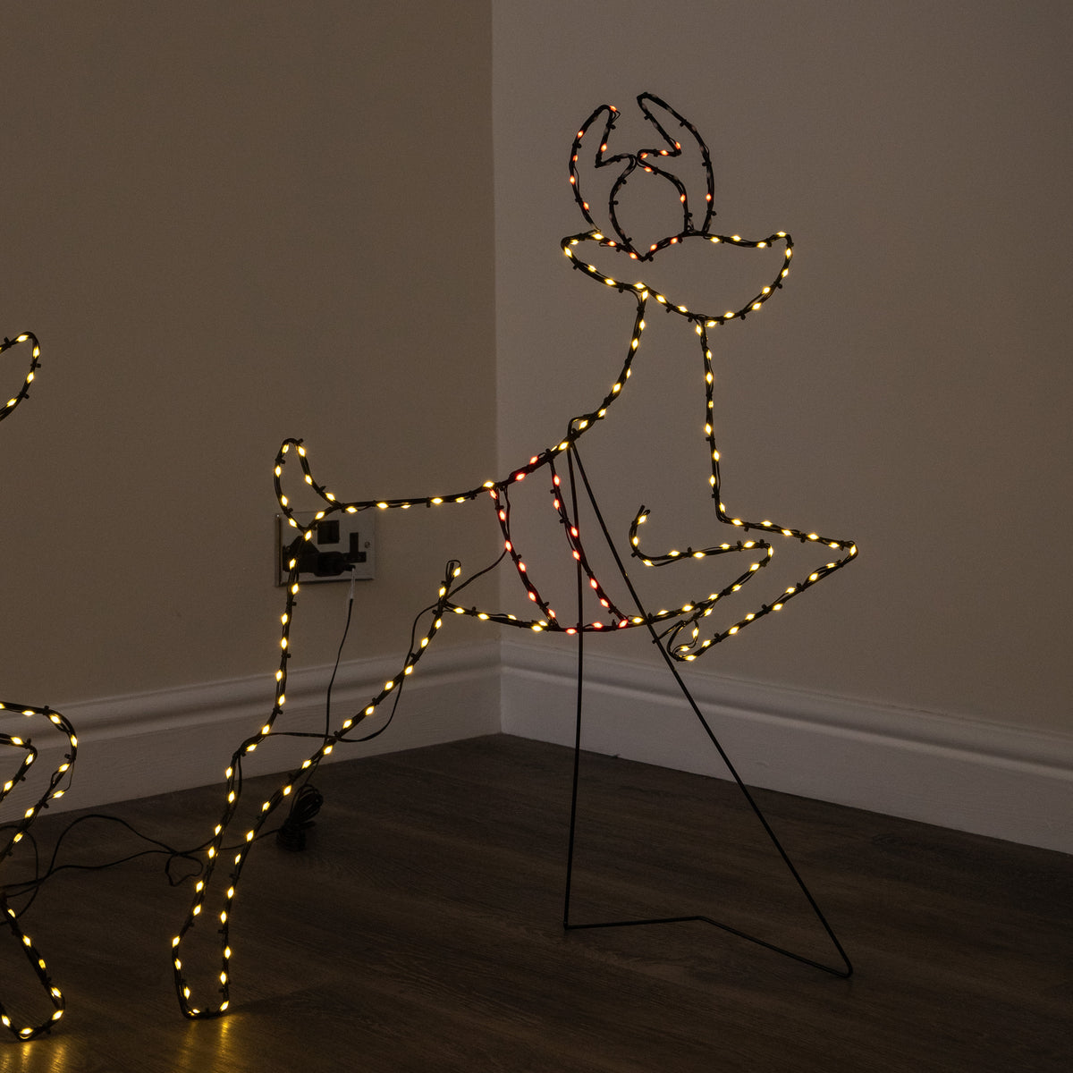 Santa’s Sleigh & Reindeer Light Up Christmas Silhouette with 662 LEDs