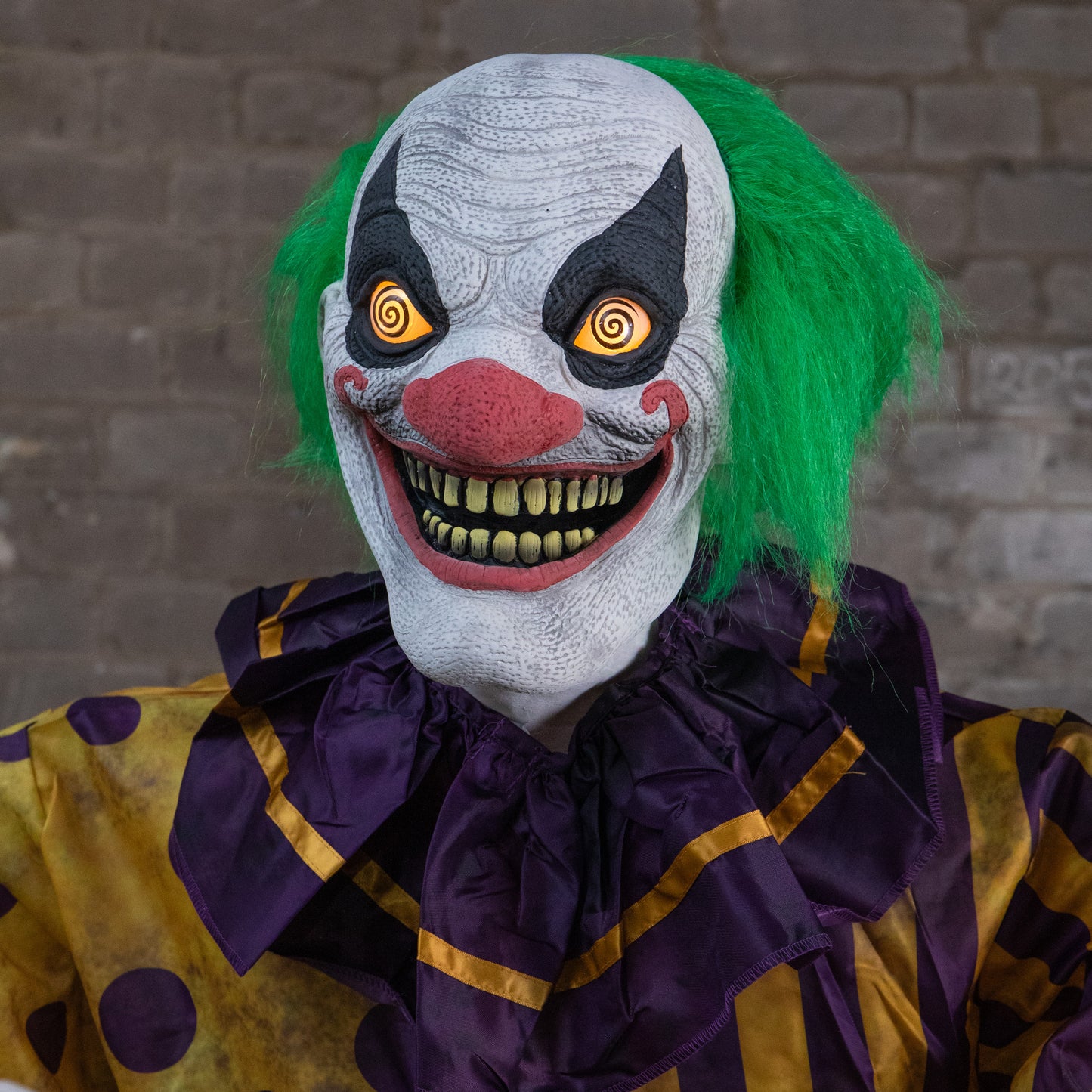 6ft Tall Animated Snippers The Clown Halloween Prop Decoration with LED Eyes