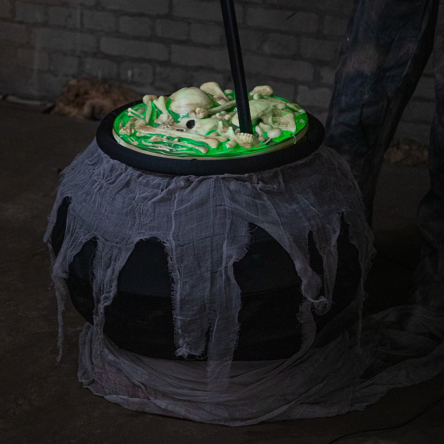 6ft Tall Animated Stirring Cauldron Creep Skeleton Halloween Decoration with LED Eyes