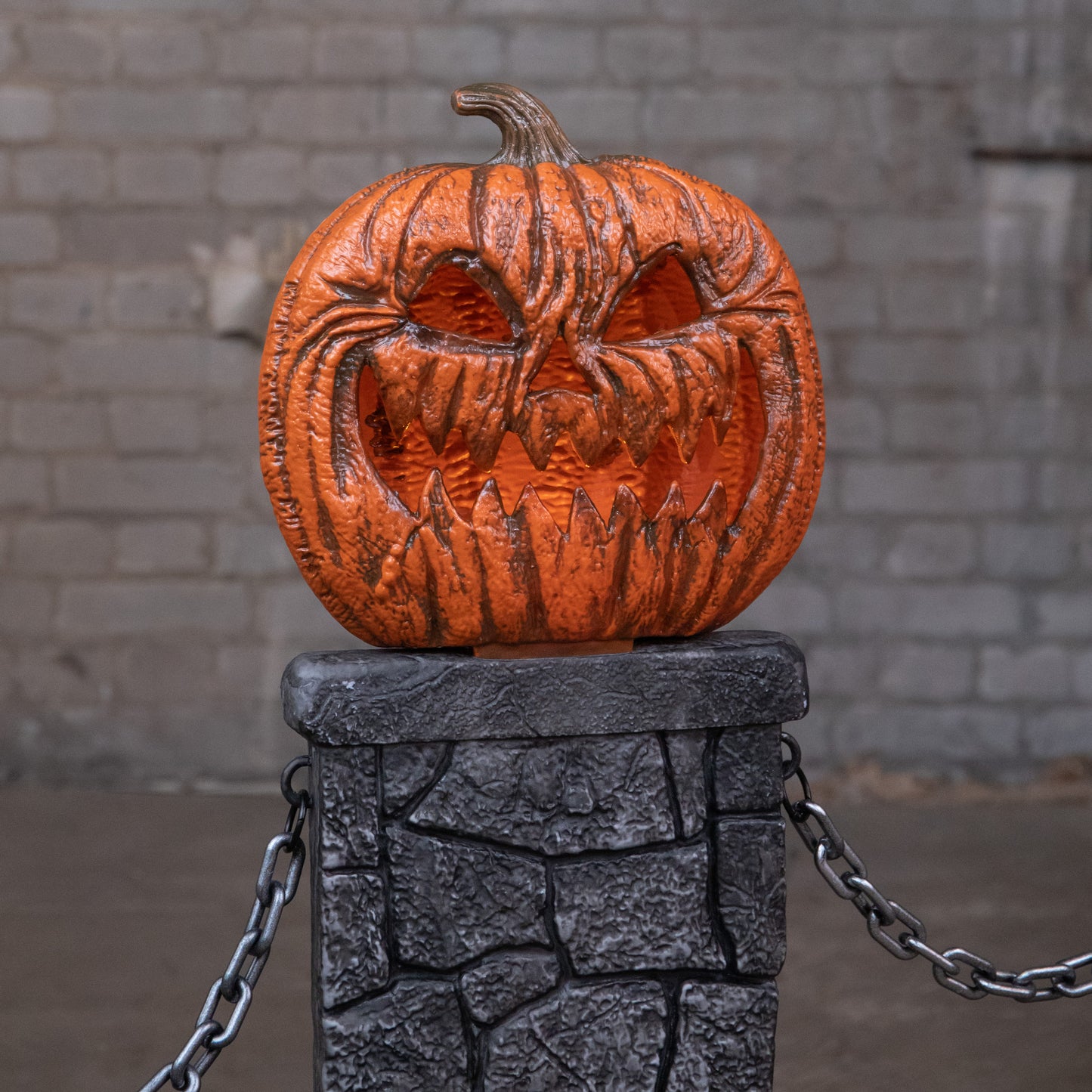 2.4m Battery Powered Light Up Halloween Skull & Pumpkin Fence with LEDs