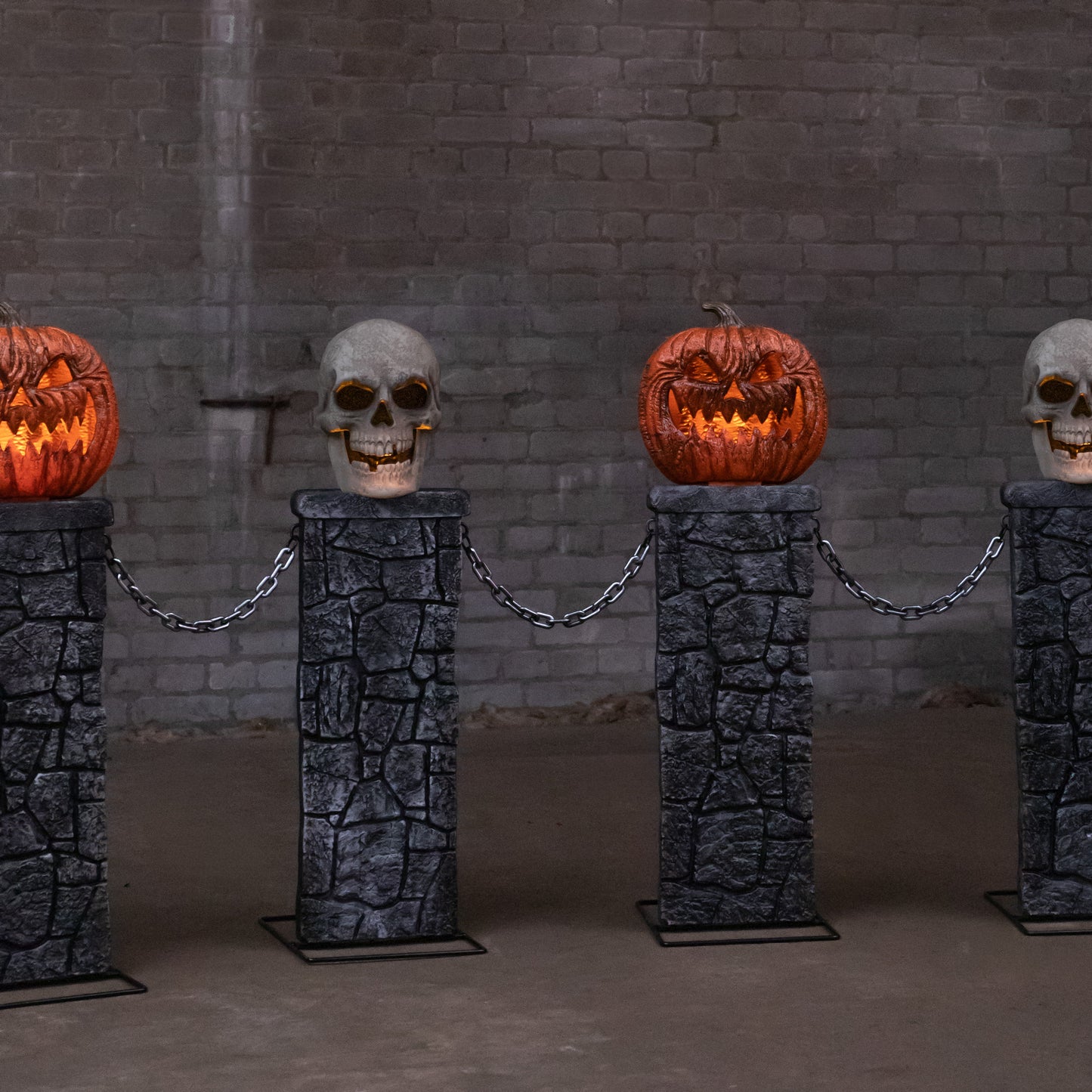 2.4m Battery Powered Light Up Halloween Skull & Pumpkin Fence with LEDs