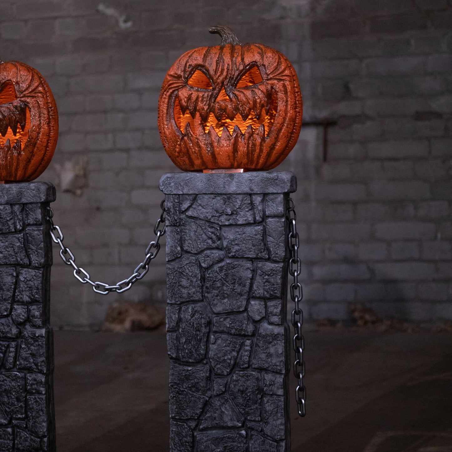 97cm x 1.2m Battery Powered Light up Halloween Pumpkin Fence with LEDs