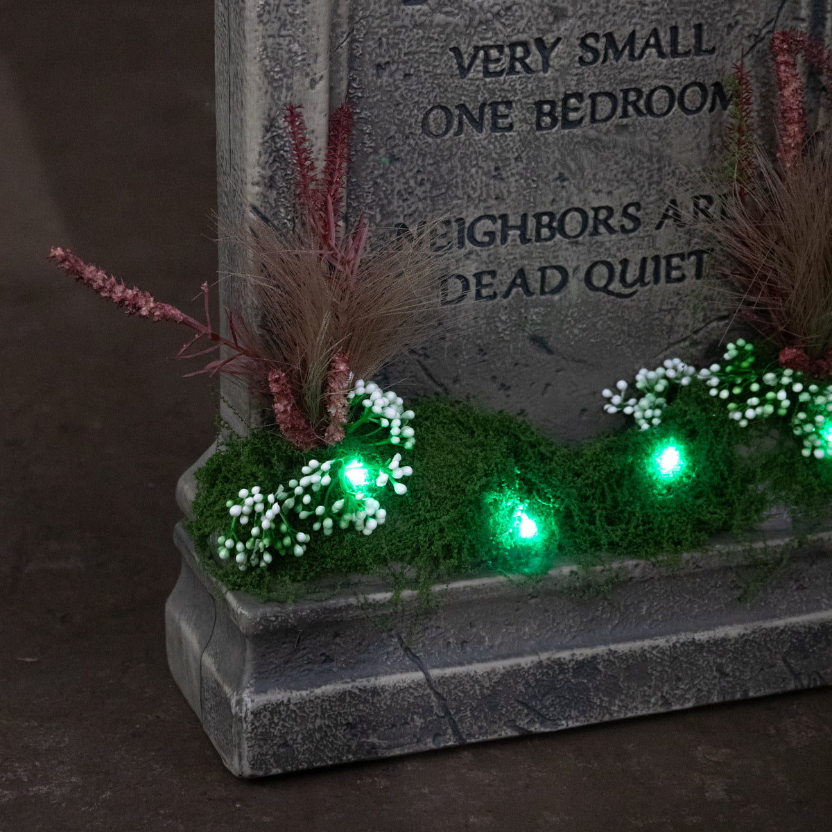 60cm (2ft) "For Rent" Halloween Graveyard Tombstone with LED Lights