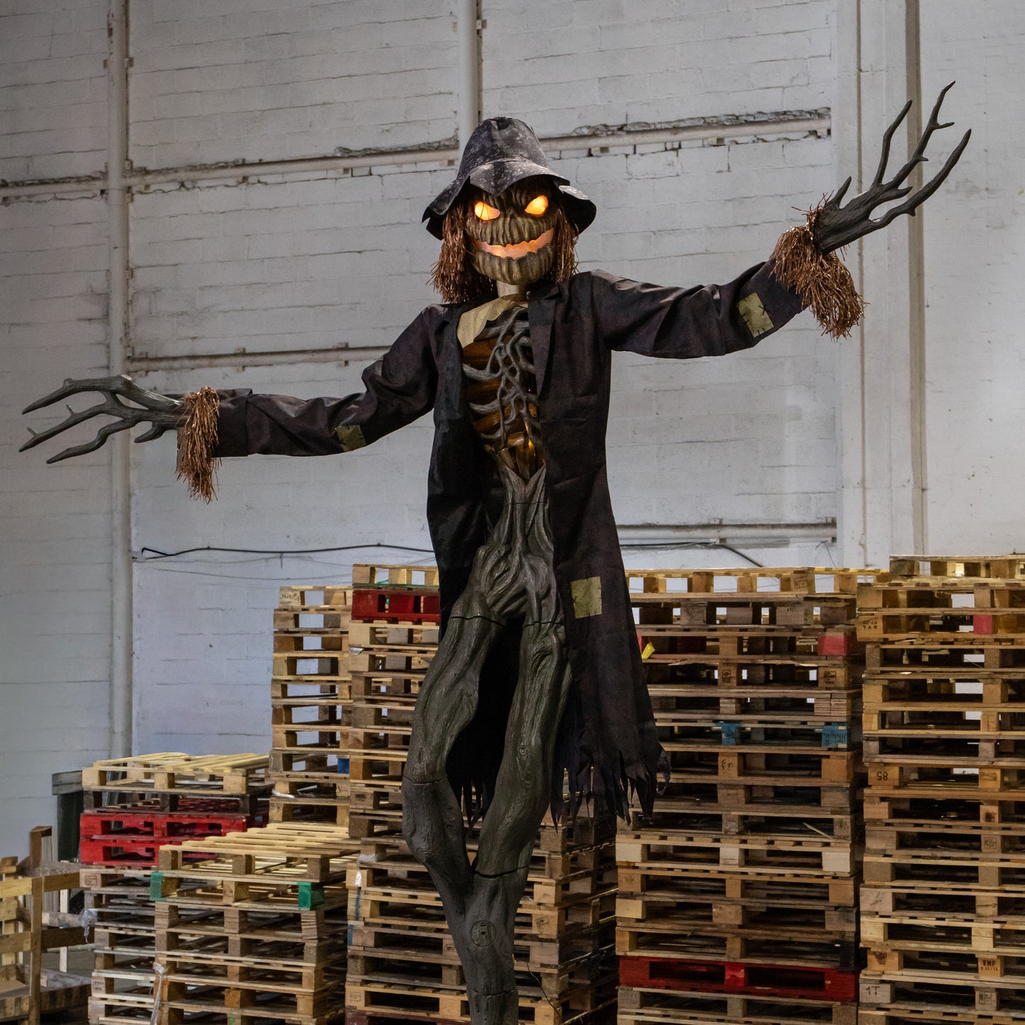 Home Accents 15ft Giant Sized Animated LED Worricrow Scarecrow Halloween Decoration