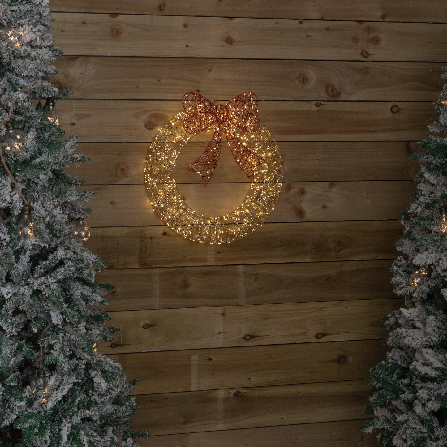 50cm Gold Light Up Christmas Wreath with 600 Warm White LEDs, Timer & Red Bow