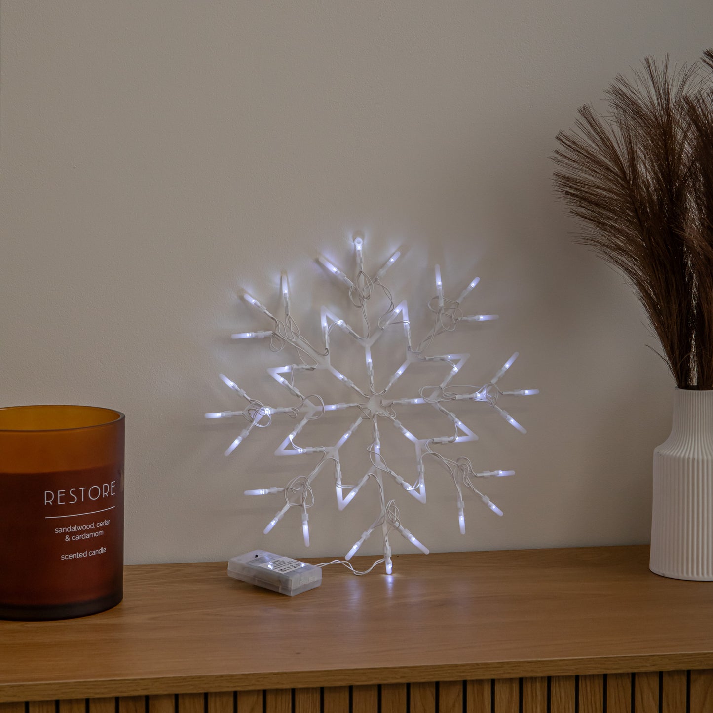 34cm Battery Operated Light up Christmas Snowflake with White LEDs