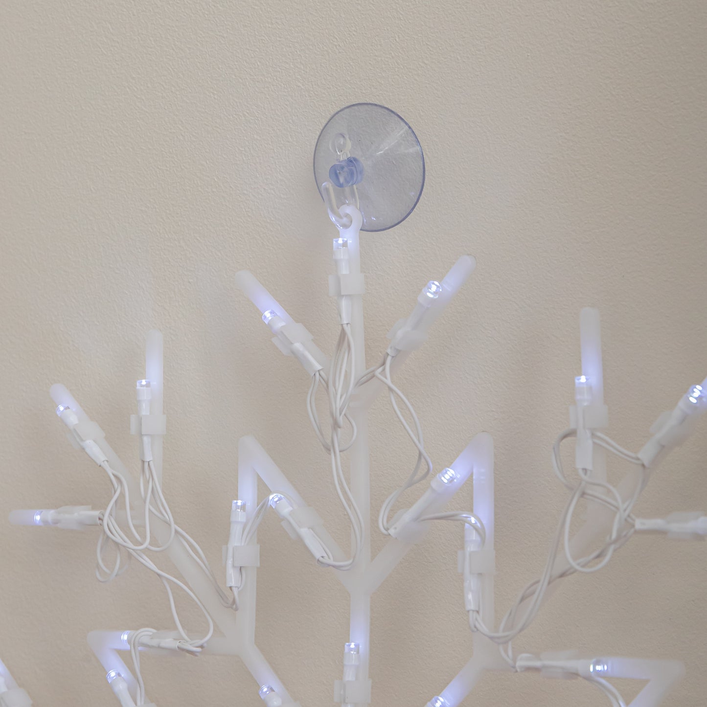 34cm Battery Operated Light up Christmas Snowflake with White LEDs