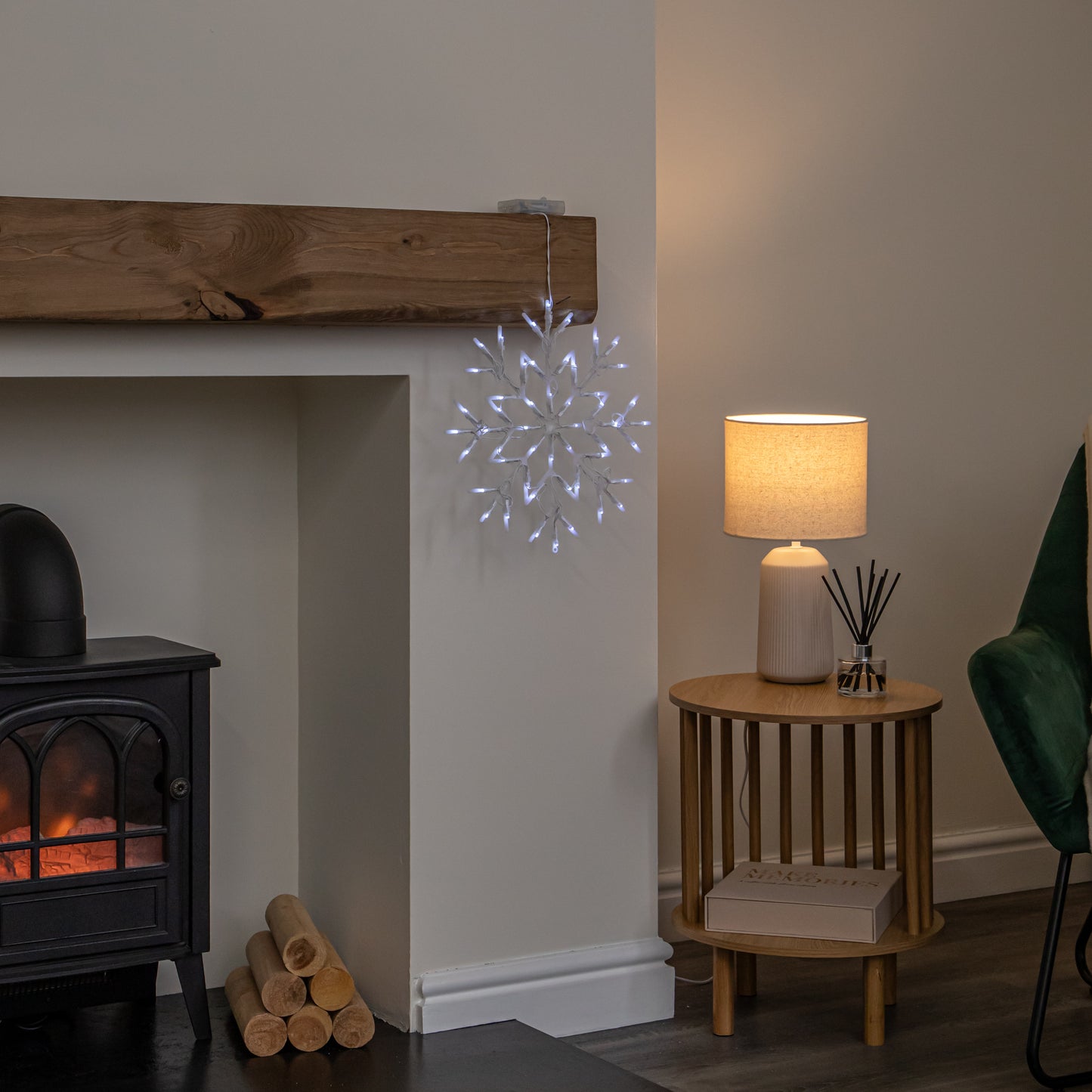 34cm Battery Operated Light up Christmas Snowflake with White LEDs