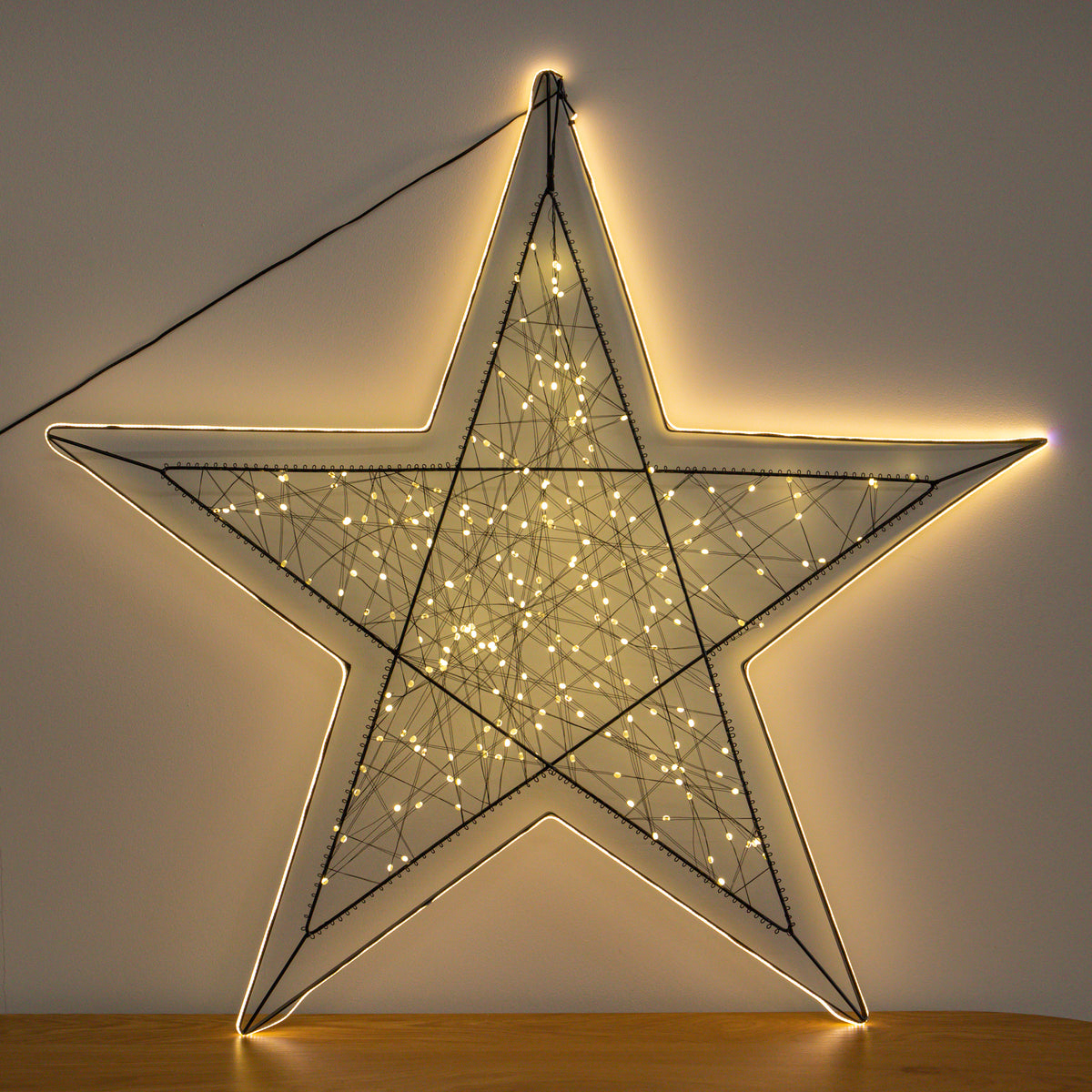 80cm Light up Halo Christmas Star Decoration with Warm White LEDs