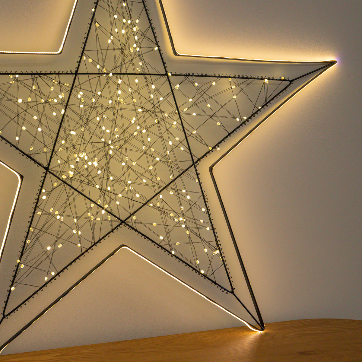 80cm Light up Halo Christmas Star Decoration with Warm White LEDs