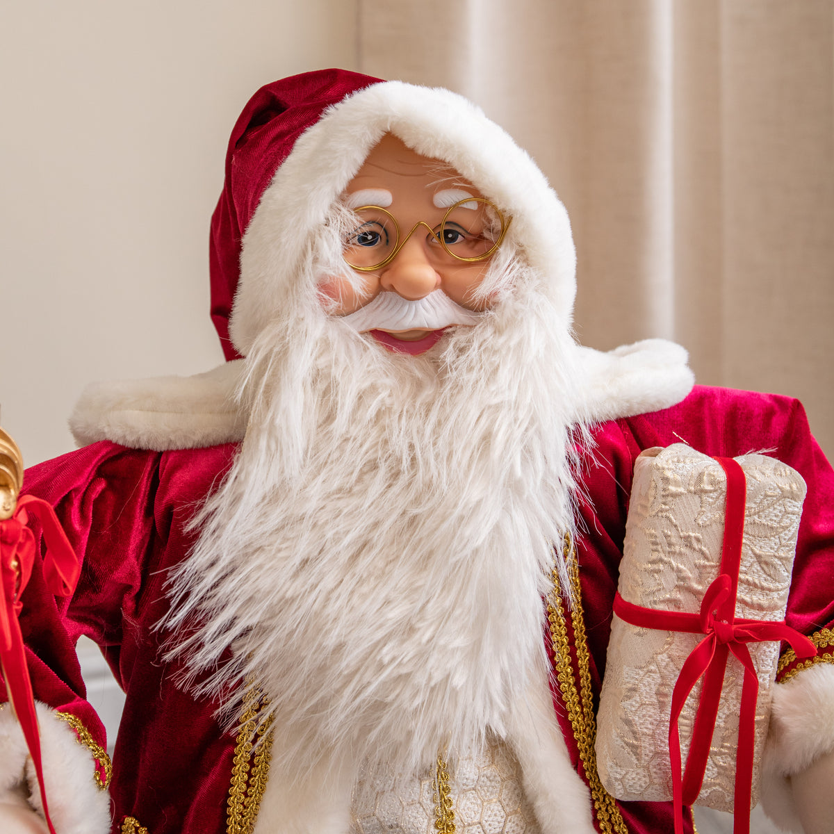 80cm Extra Large Regal Santa Claus Holding Present Christmas Decoration