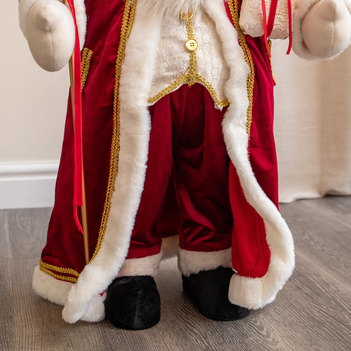 80cm Extra Large Regal Santa Claus Holding Present Christmas Decoration