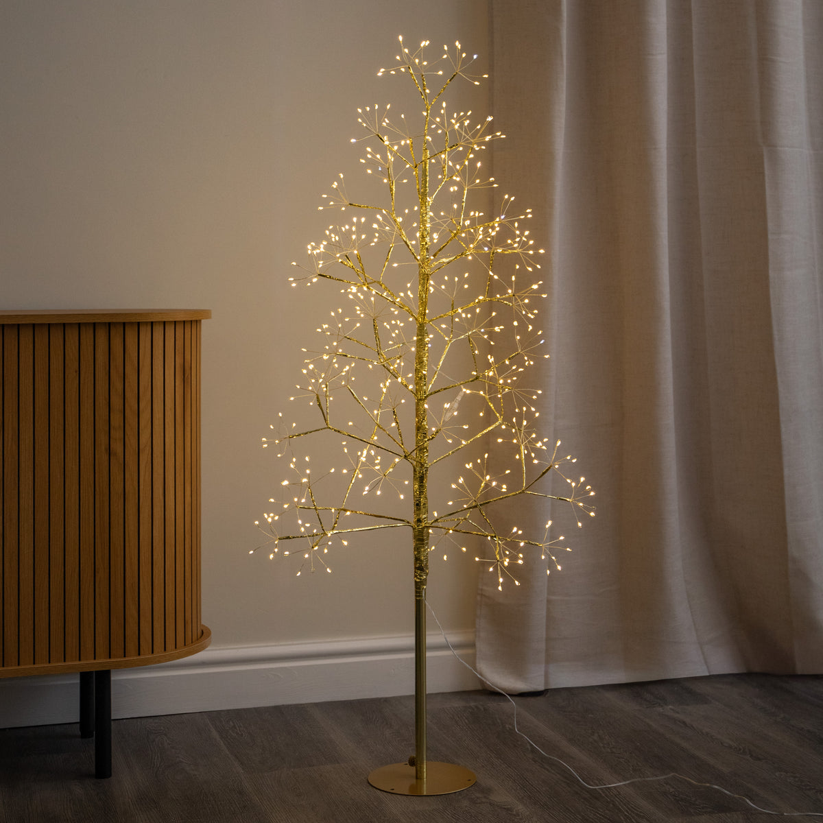 1.2m Golden Twinkling Christmas Twig Tree with 575 Warm White LEDs