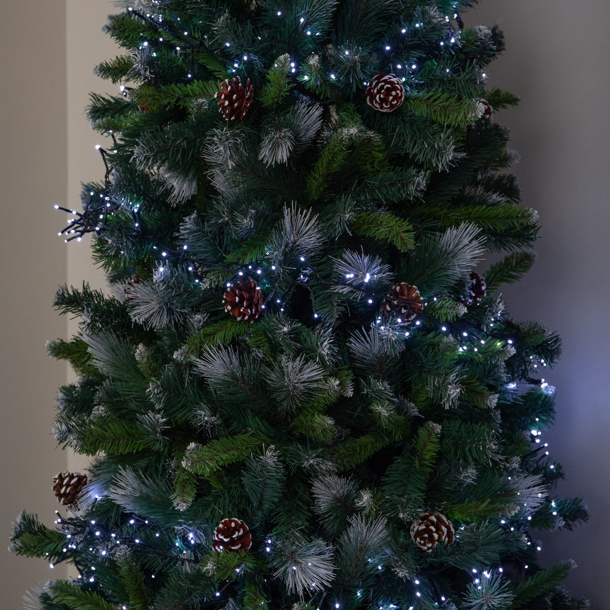 10m 1000 LED Cluster Christmas String Lights in Cool White