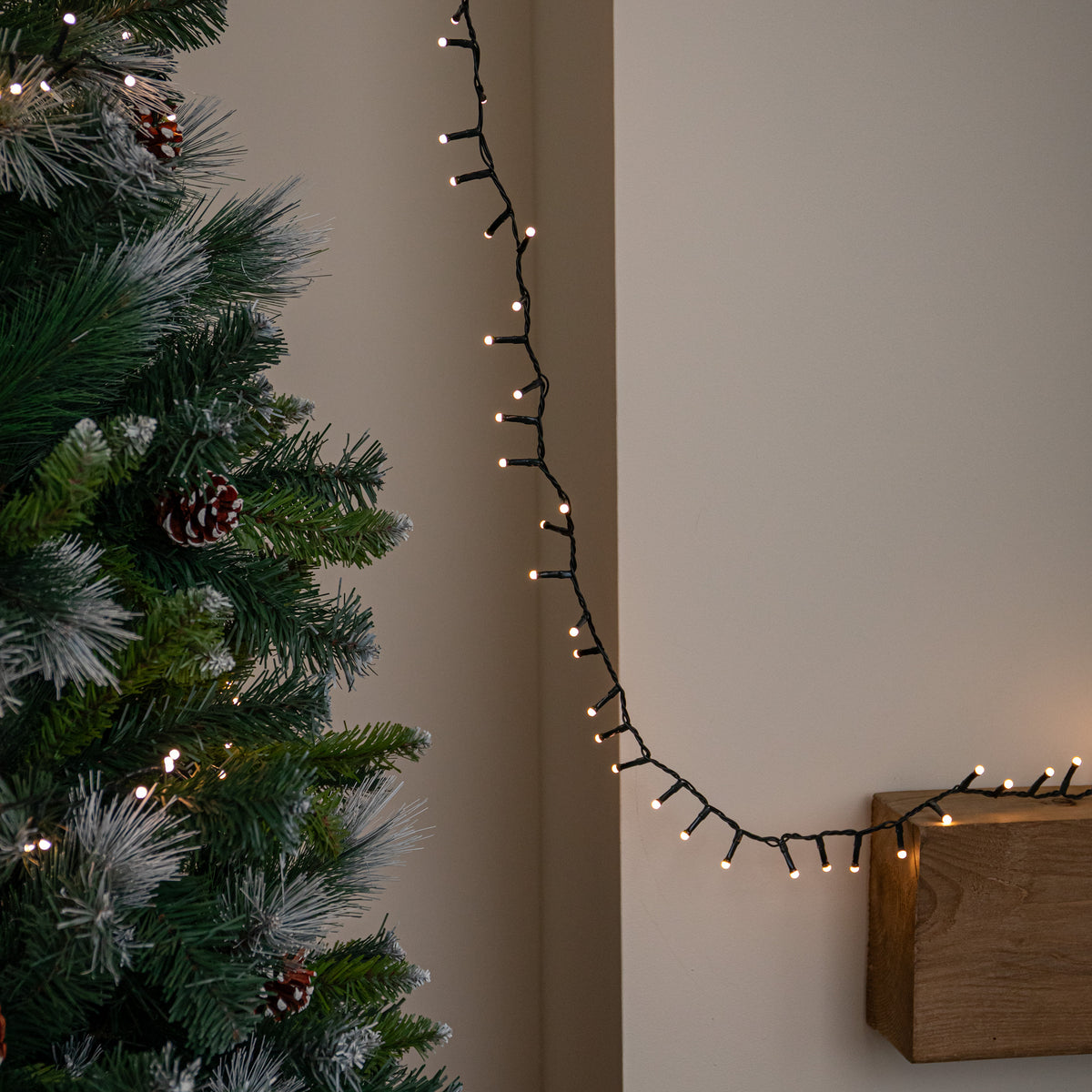 9m 360 LED BerryBrights Christmas String Lights in Warm White