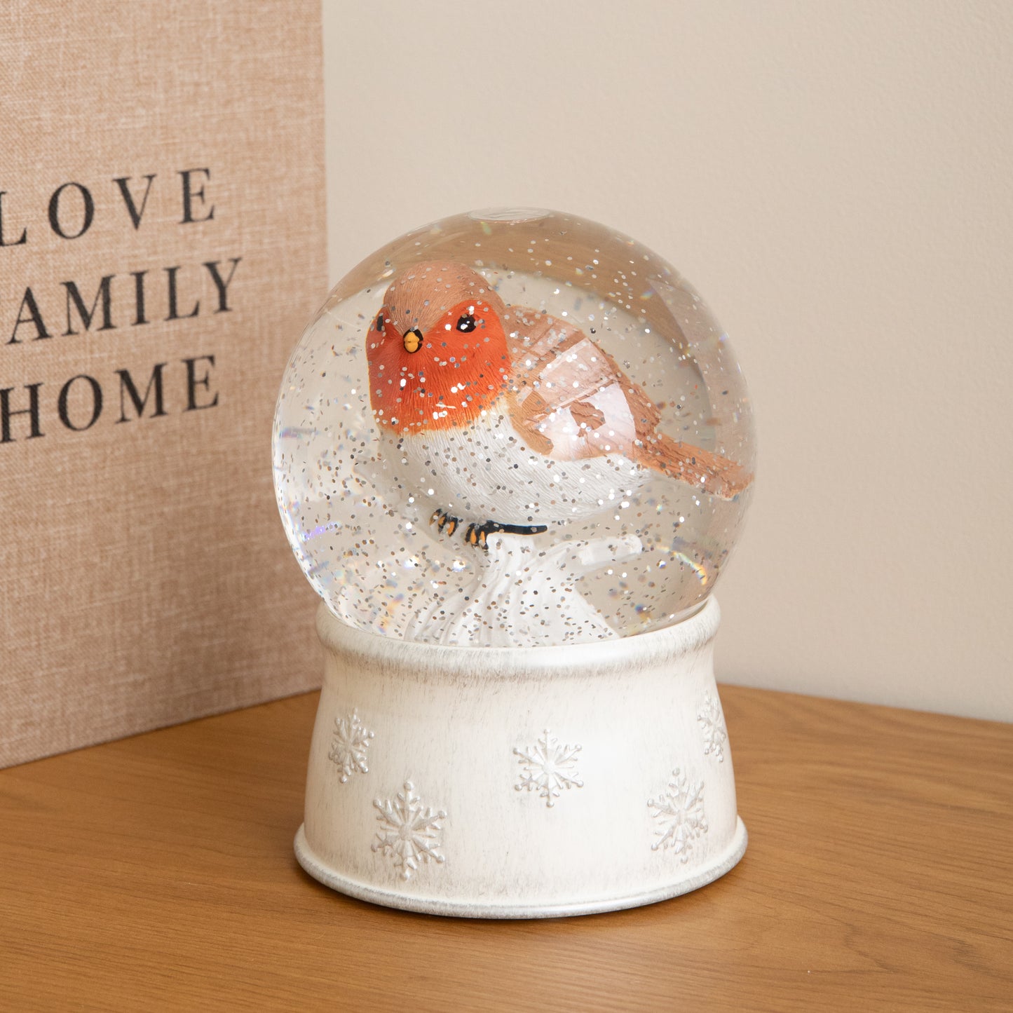 18cm Dual Powered Robin Christmas LED Water Spinner Snow Globe with Warm White Lights