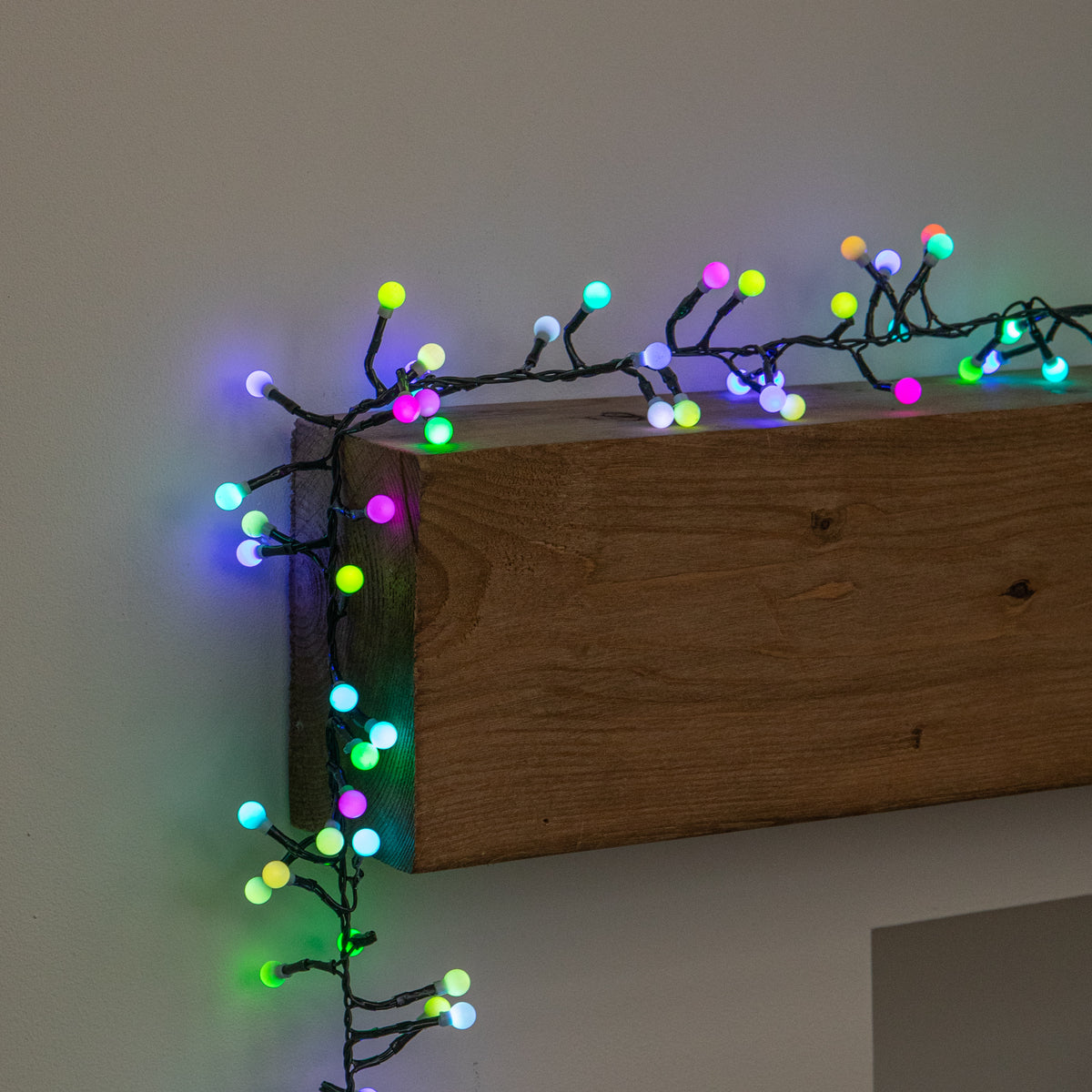 2.5m 250 LED Colour Changing Globe Cluster Christmas String Lights