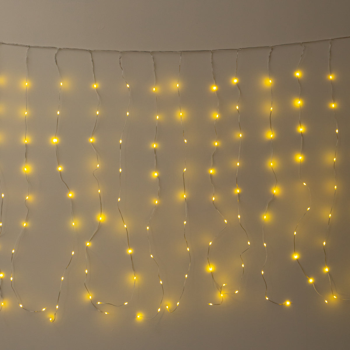 1m x 2m TwoTone Warm White & Multi-Coloured Curtain Net with 200 LEDs