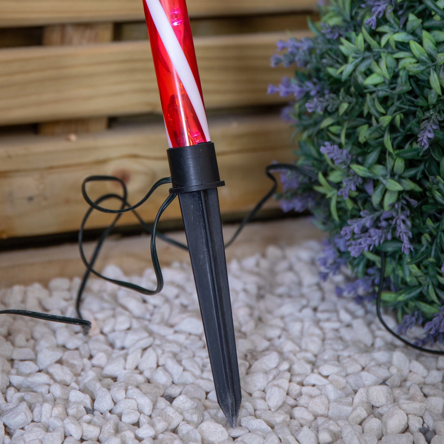 58cm Light up Red and White Candy Pop Christmas Pathfinders with 63 White LEDs