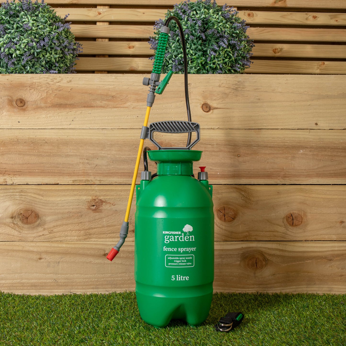 5 Litre Garden Fence Pressure Sprayer with Adjustable Spray Nozzle