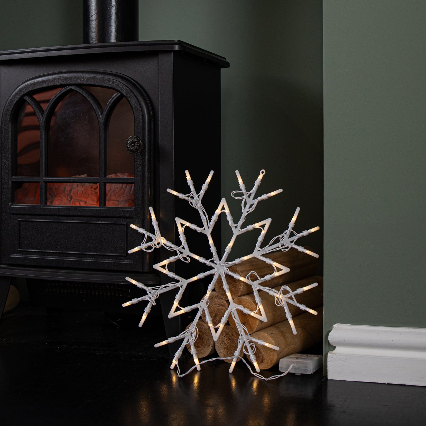 34cm Battery Operated Light up Christmas Snowflake with 50 Warm White LEDs