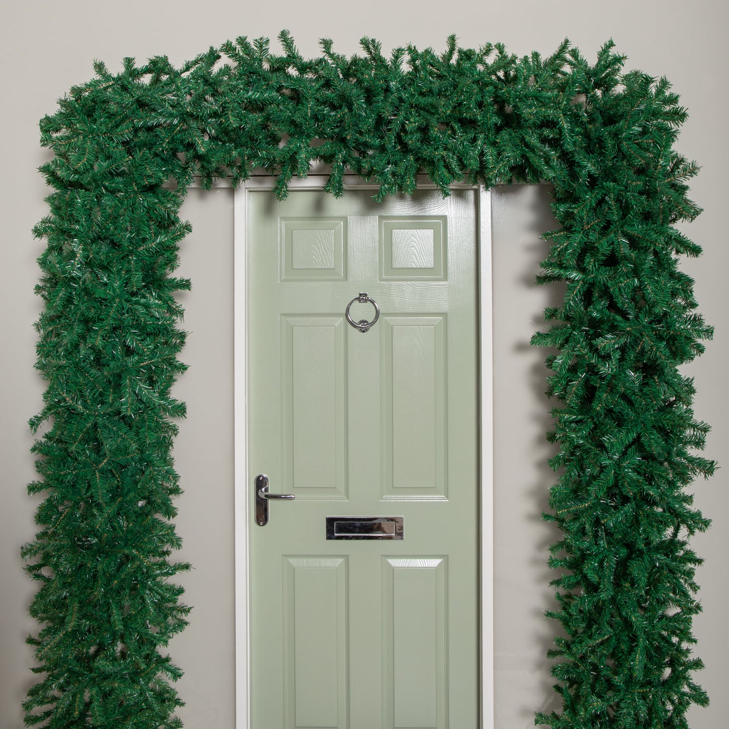 8ft (2.40m) Samuel Alexander Single Door Plain Green Flat Top Christmas Tree Arch with 2000 Tips