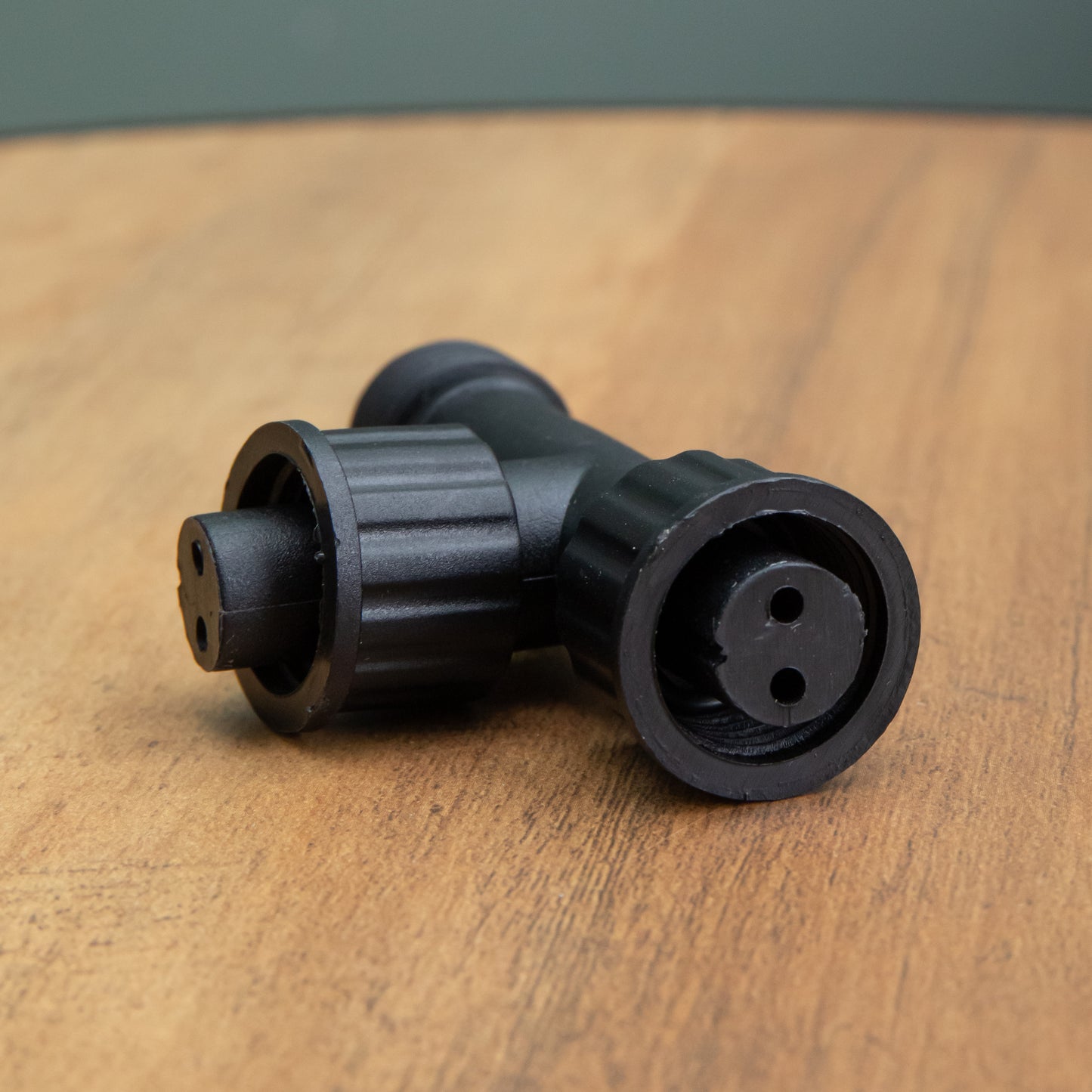 9cm x 10cm Black Plastic T Connector Max For Connectable Lights