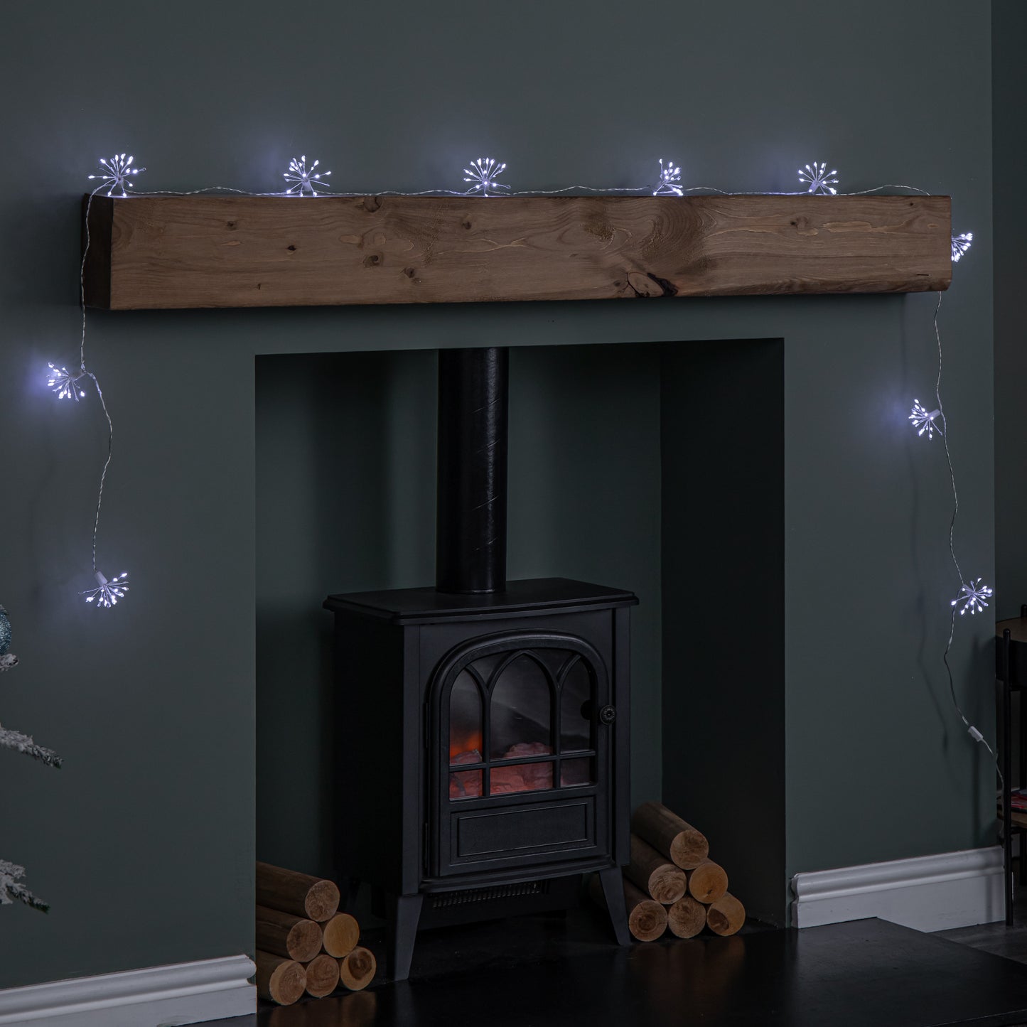 2.7m Set of 10 Twinkling Christmas Starburst String Lights with 200 White LEDs