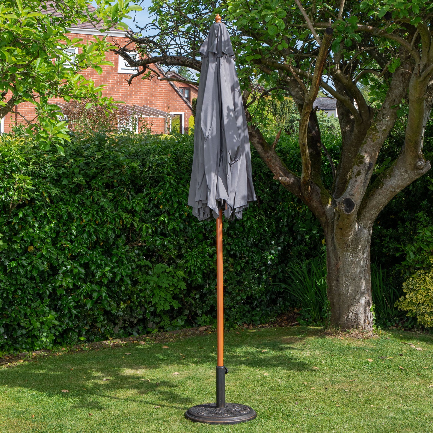 Samuel Alexander 2.7m Outdoor Wooden Garden Parasol Sun Shade with Carry Bag in Grey