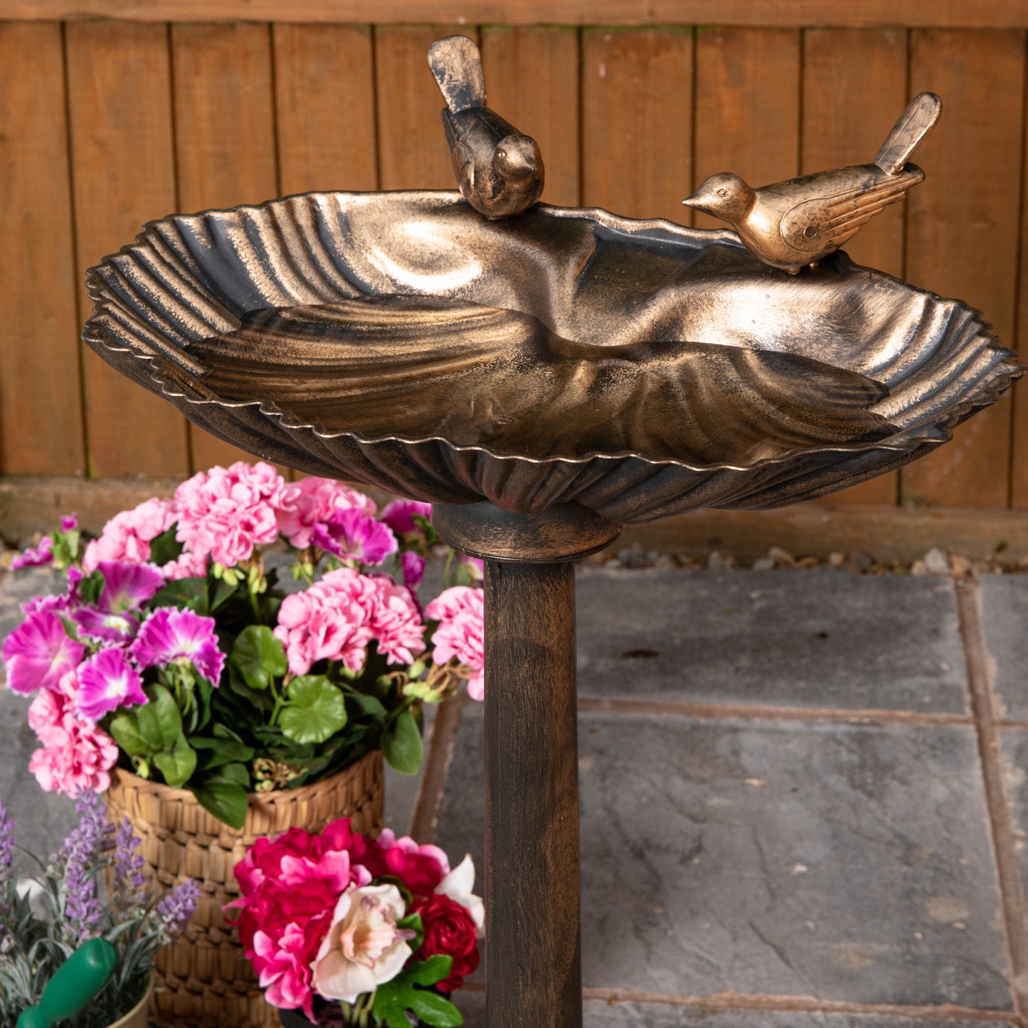 Factory Seconds: 81cm Bronze Effect Garden Patio Bird Bath with Bird Sculptures