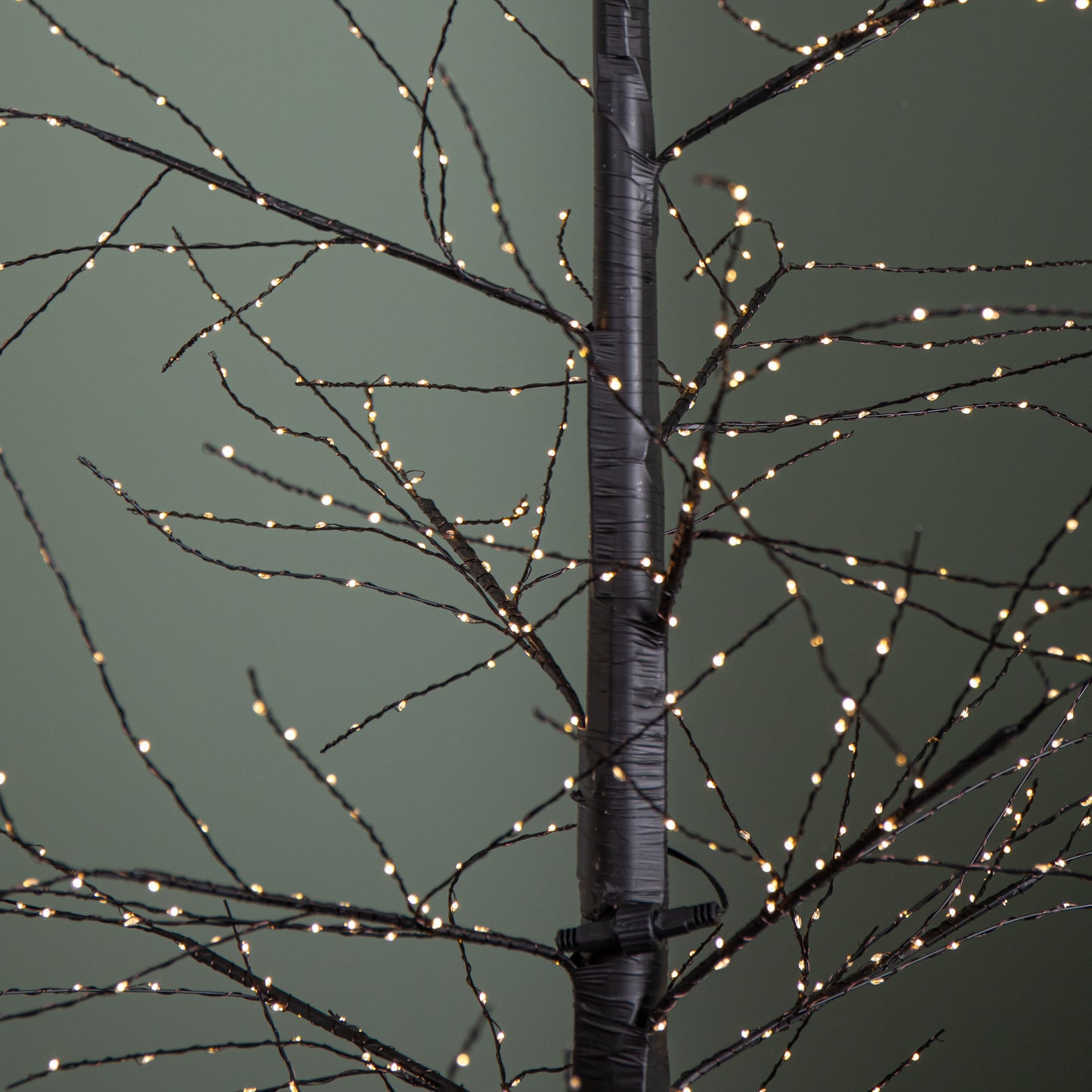 Factory Seconds: 5ft (1.5m) Tall Light up Black Micro Dot Christmas Tree with 800 Warm White LEDs and Remote Control