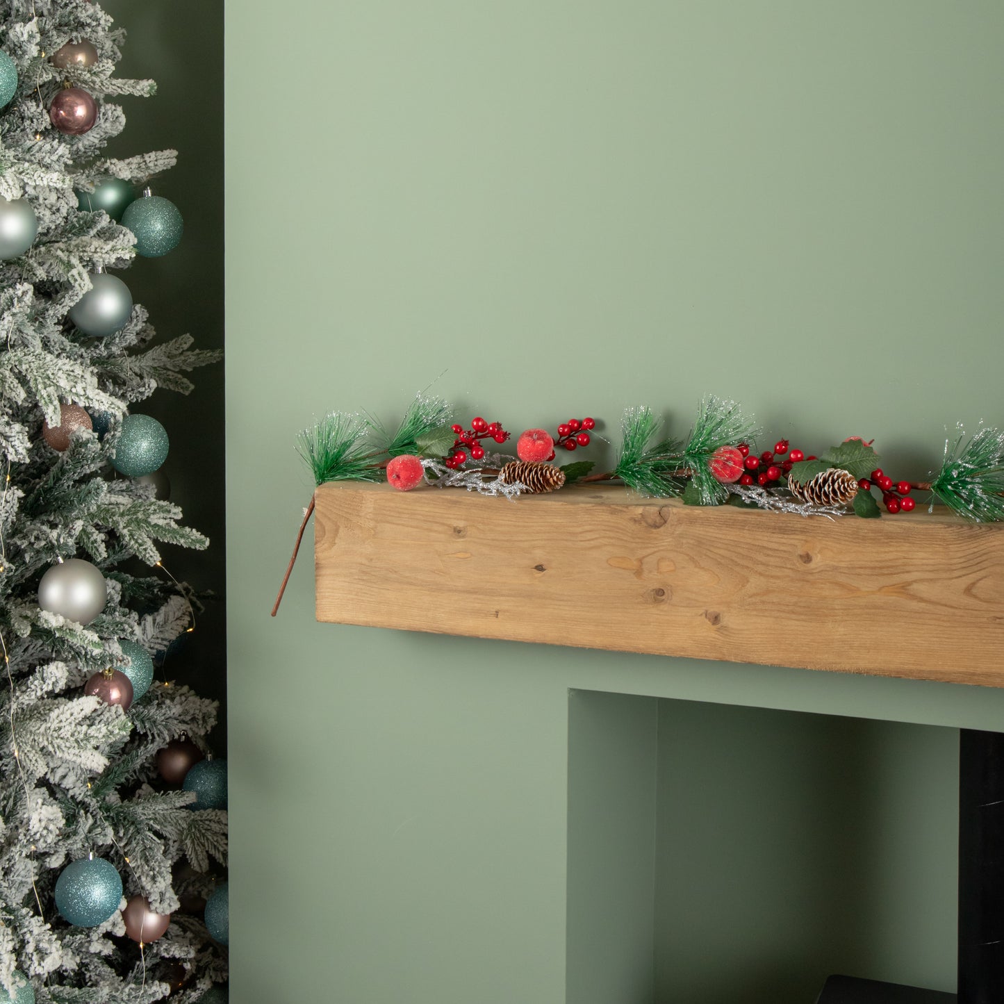 1.5m (150cm) Christmas Garland with Red Berries, Frosted Apples and Pinecones