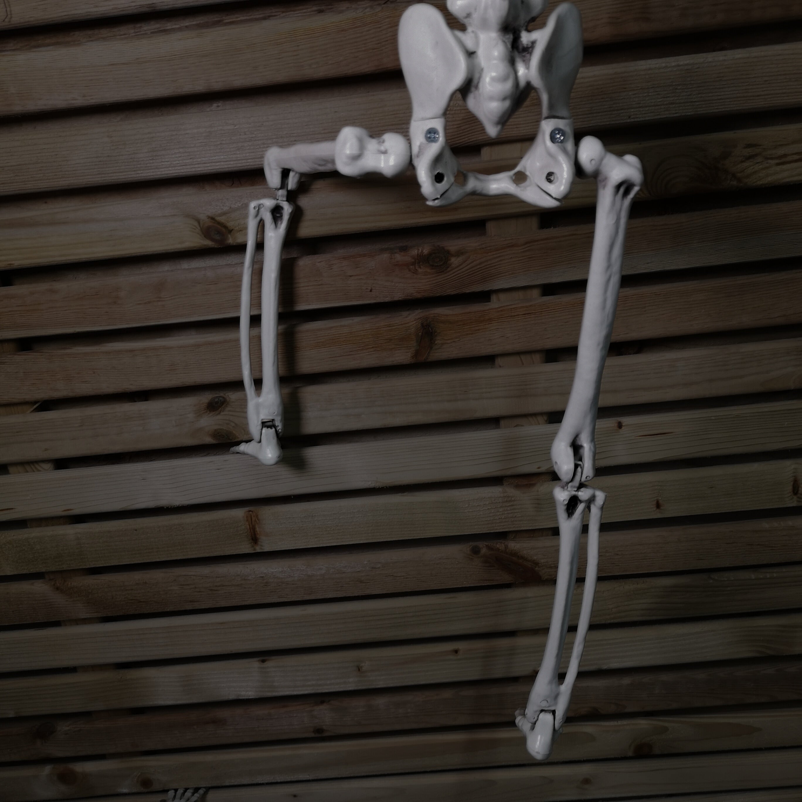 90cm (3ft) Posable Full Body Halloween Skeleton Decoration with Movable Joints