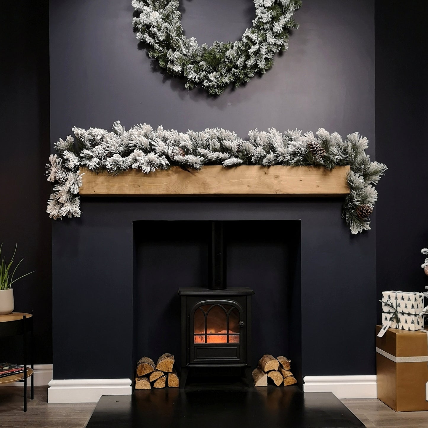 6ft (1.8m) Premier Christmas Snow Flocked Green Garland with Pine Cones