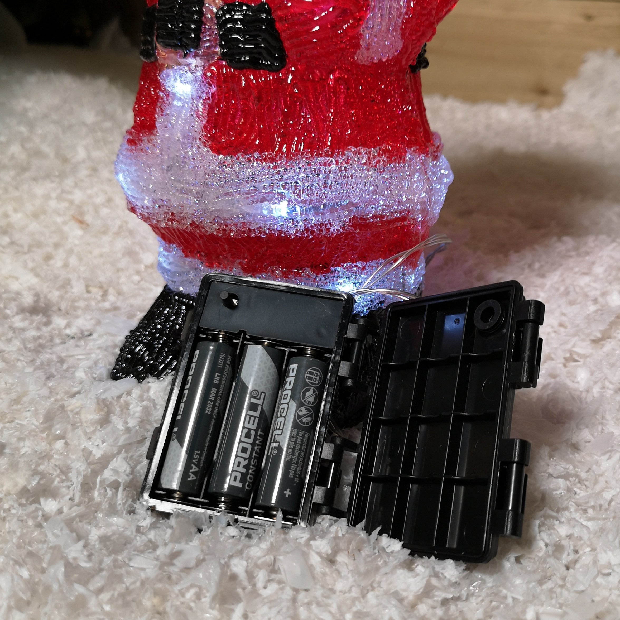 28cm Battery Operated LED Light up Acrylic Christmas Santa Decoration