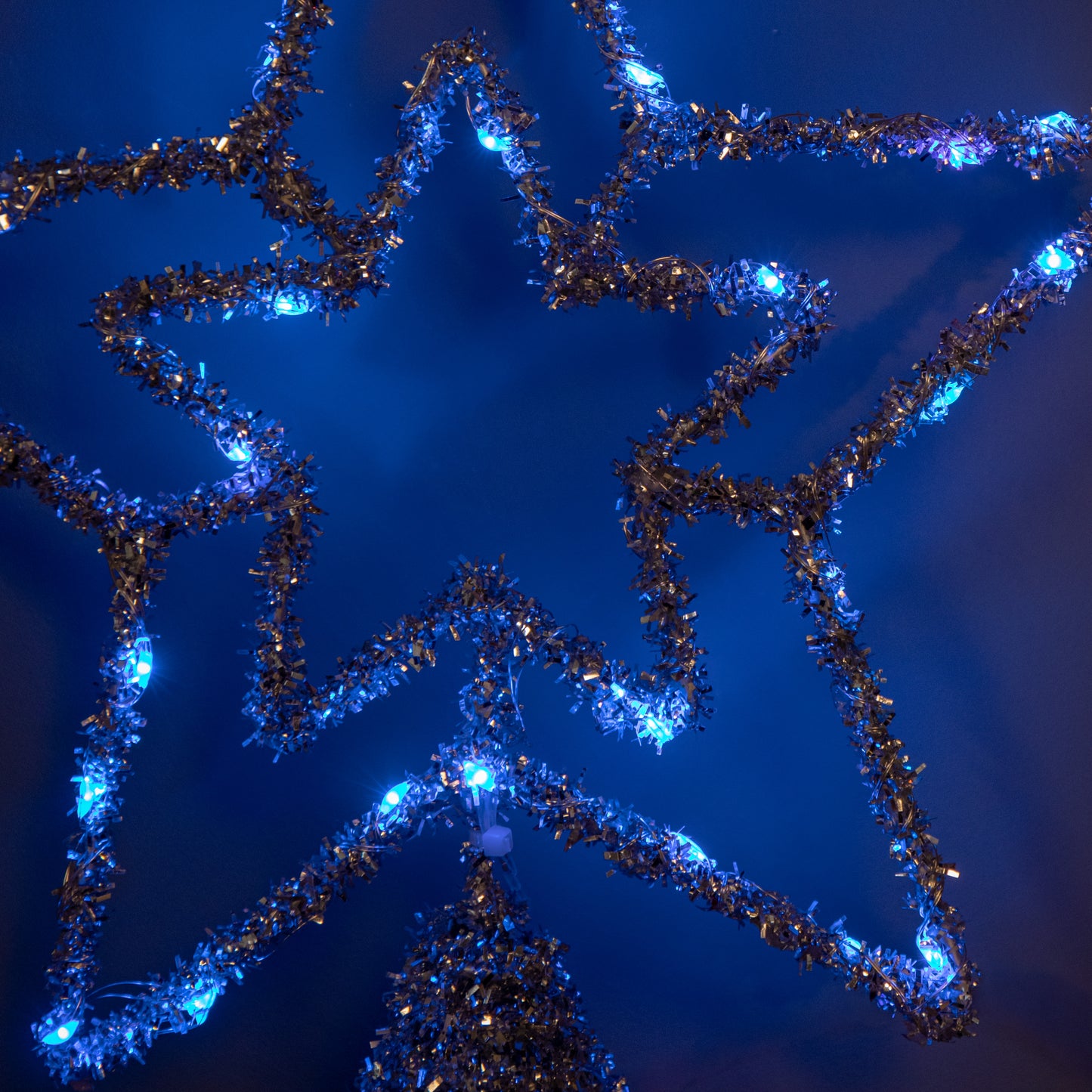28cm Battery Powered Silver Christmas Star Tree Topper with Blue Multi-Action LEDs