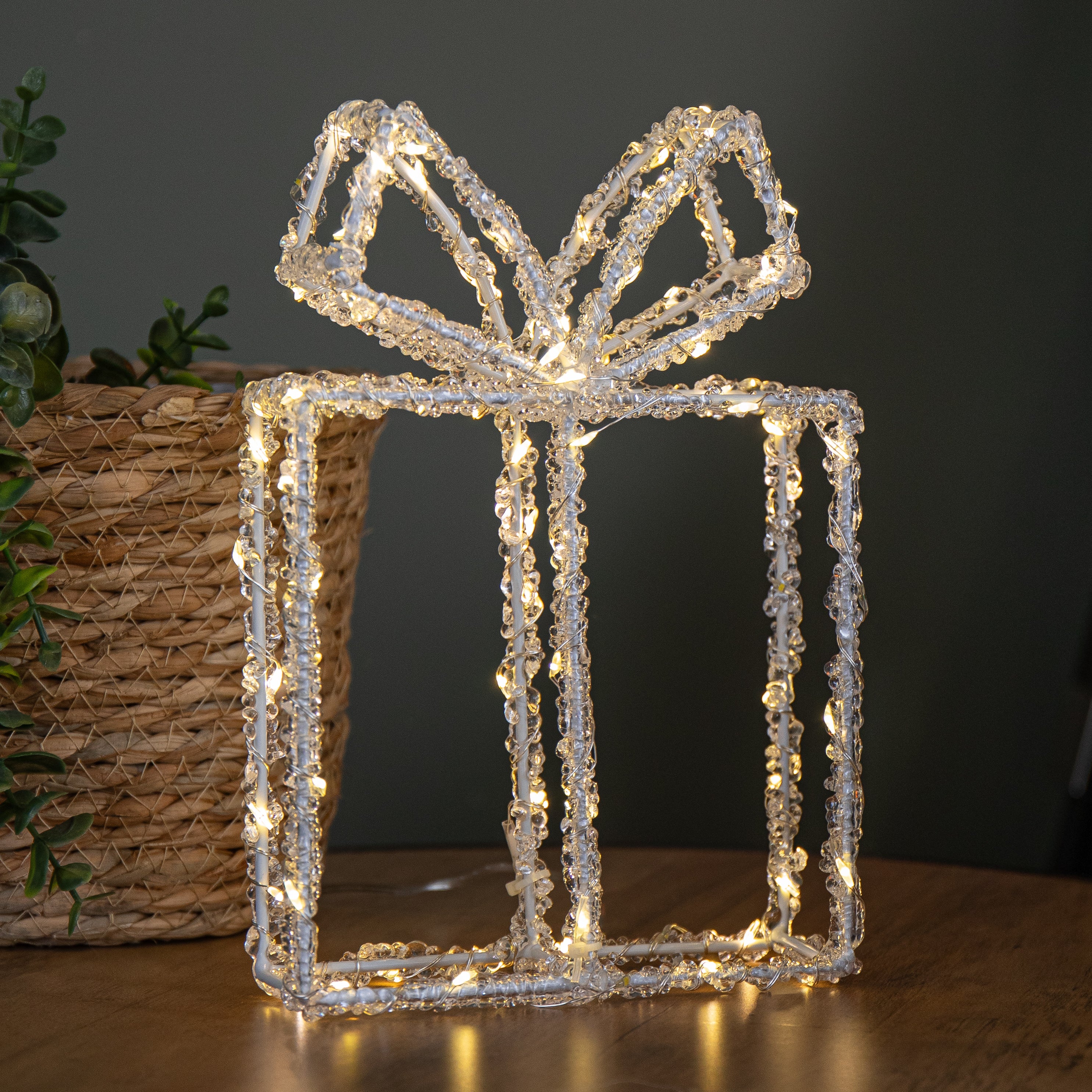22cm Light up Acrylic Christmas Present with 80 Warm White LEDs